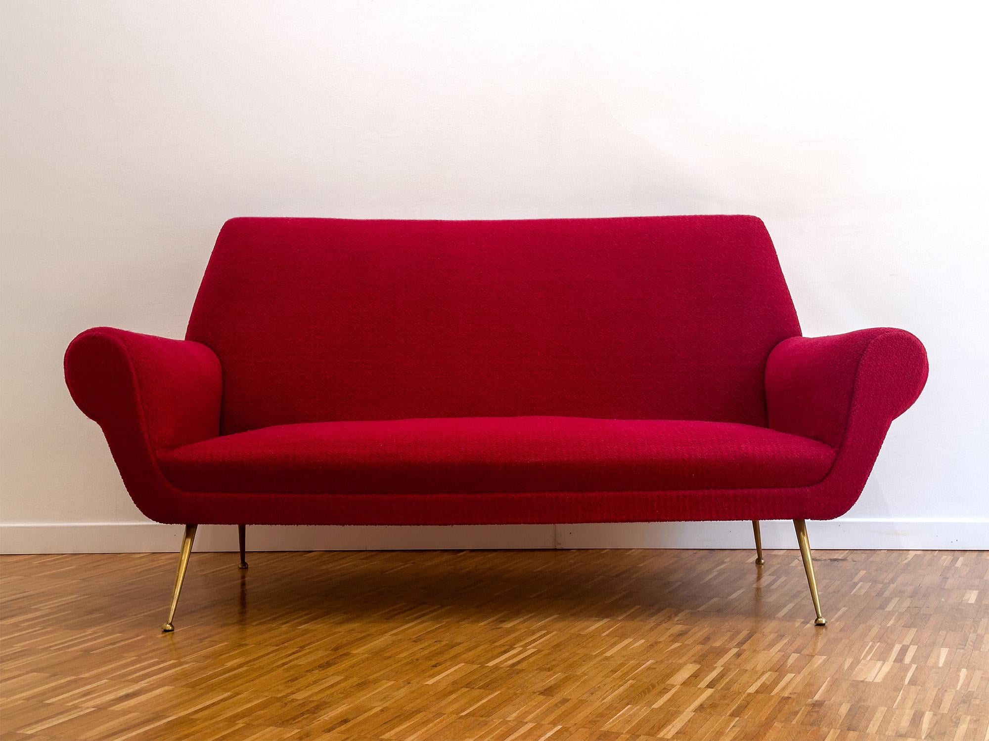 Rotes Rubinsofa mit Sesseln von Gigi Radice, 1950er Jahre, Italien, Mitte des Jahrhunderts im Angebot 9