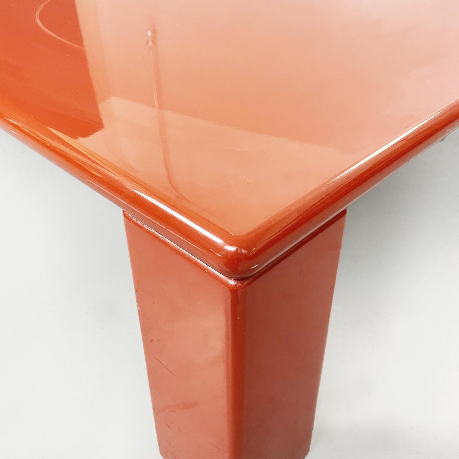 Lacquered Italian Mid-Century Red Wooden Coffee Table Ming by Takahama Gavina, 1980s