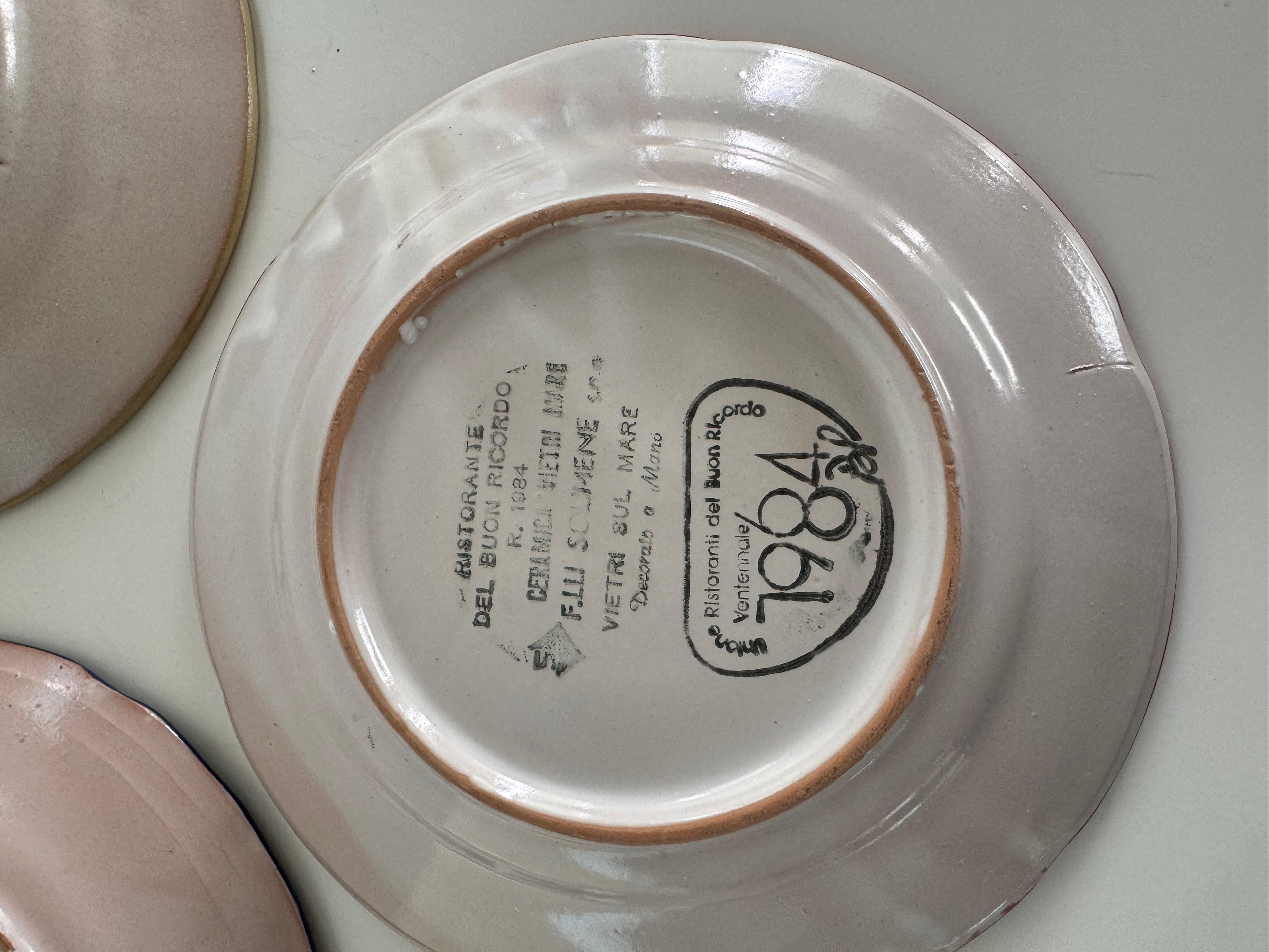 Assiettes à dîner italiennes en céramique du milieu du siècle dernier, lot de 8 en vente 6