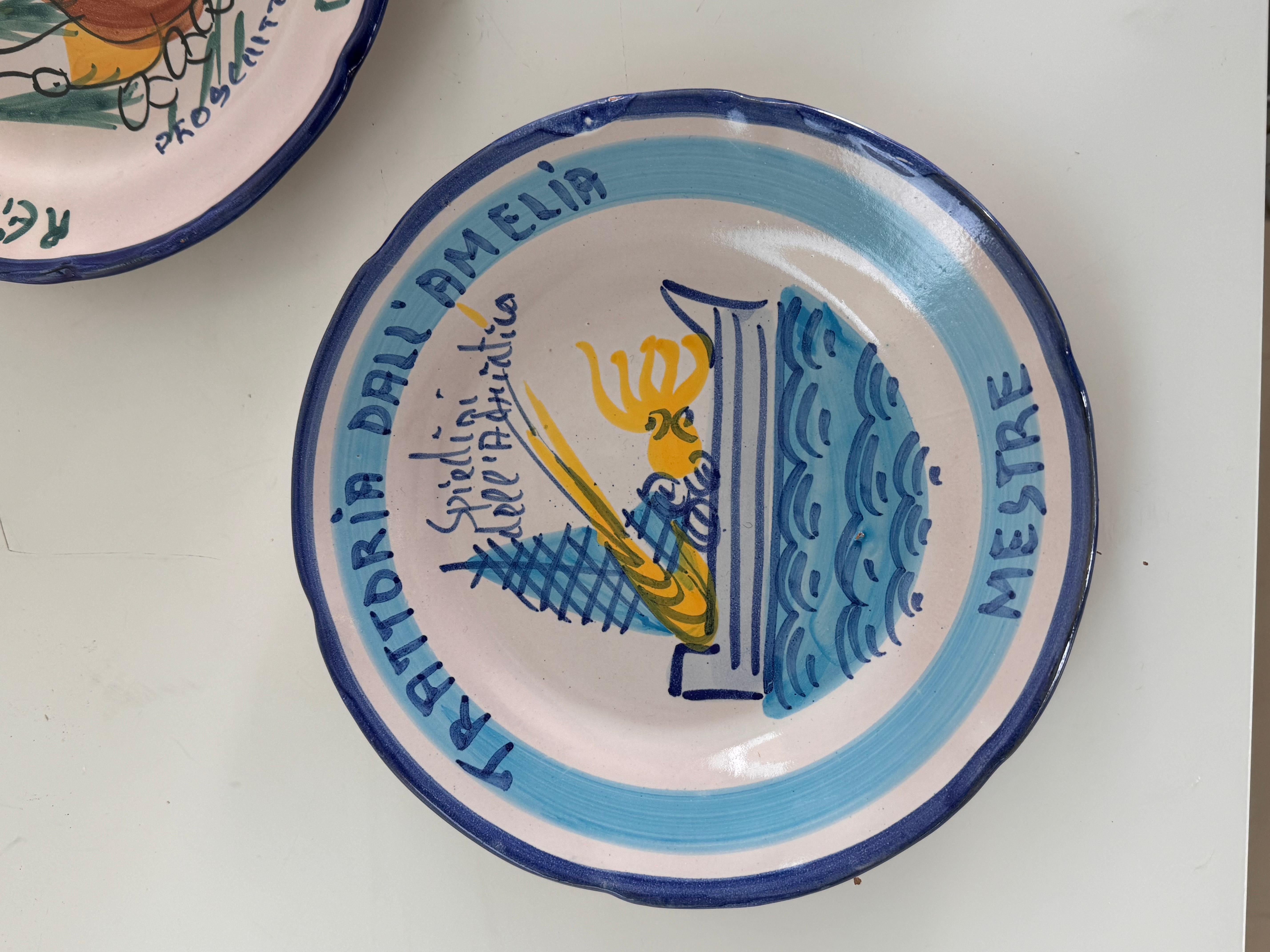 Assiettes à dîner italiennes en céramique du milieu du siècle dernier, lot de 8 en vente 2