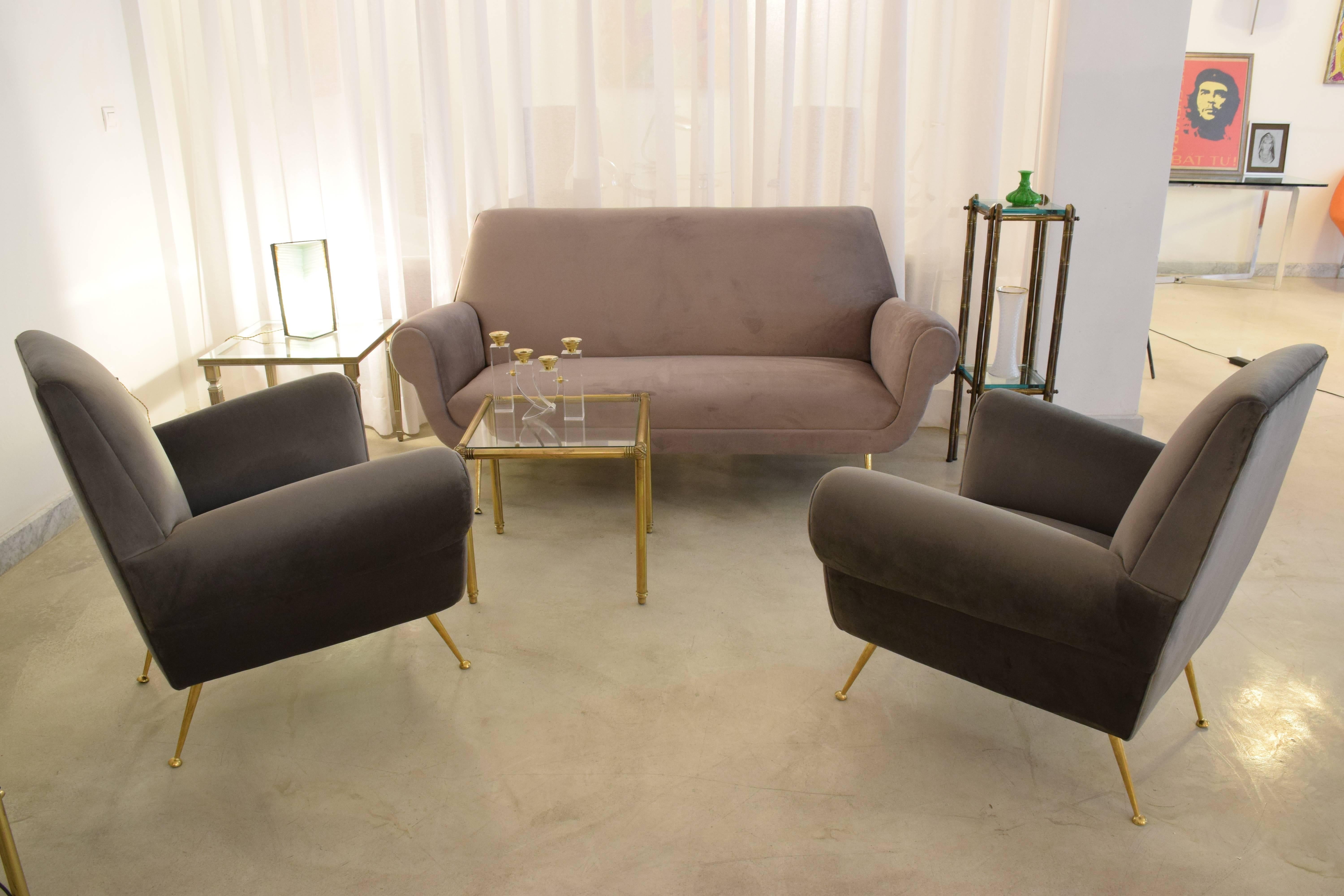 Mid-Century Modern Italian Midcentury Restored Velvet Sofa by Gigi Radice for Minotti, 1950s