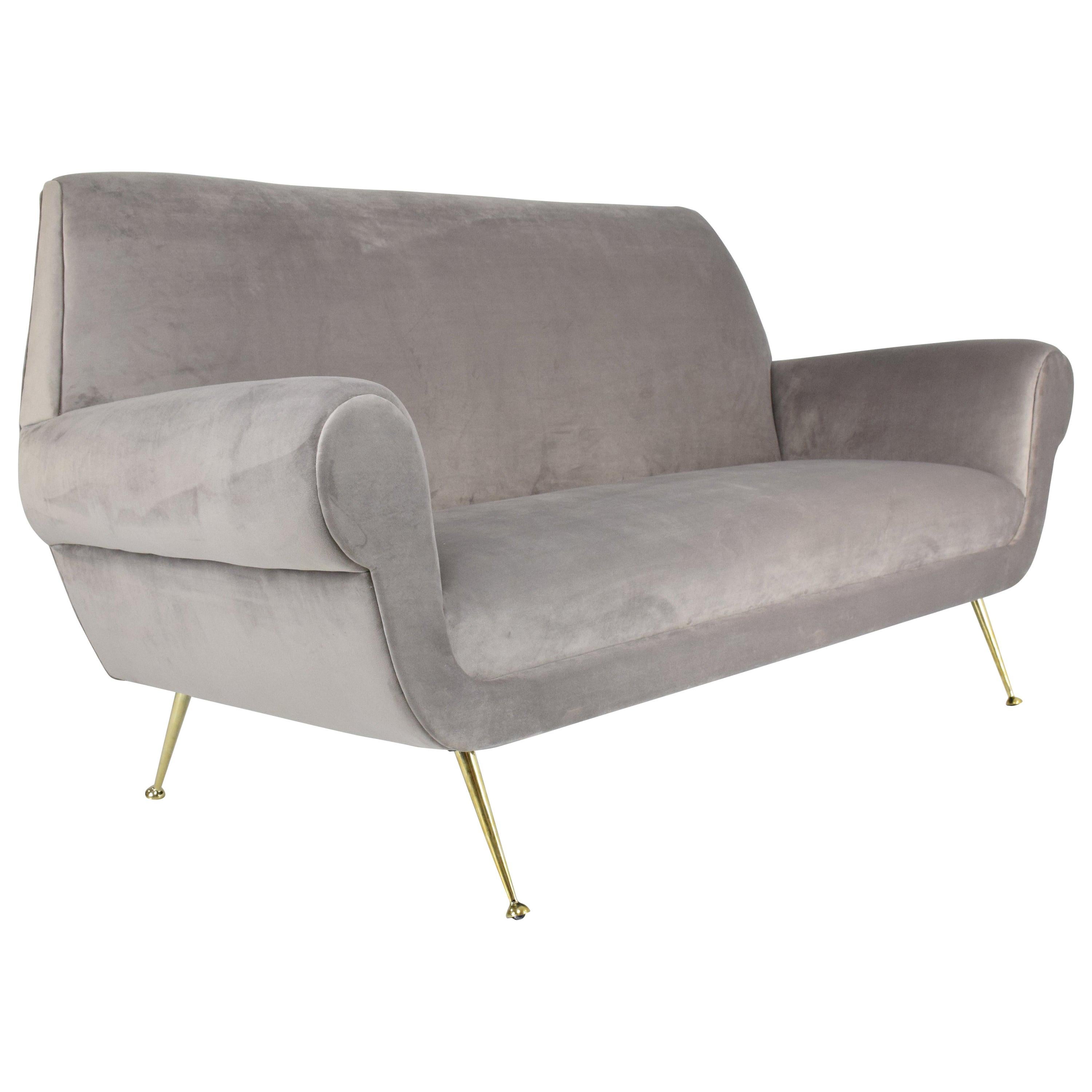 Italian Midcentury Restored Velvet Sofa by Gigi Radice for Minotti, 1950s