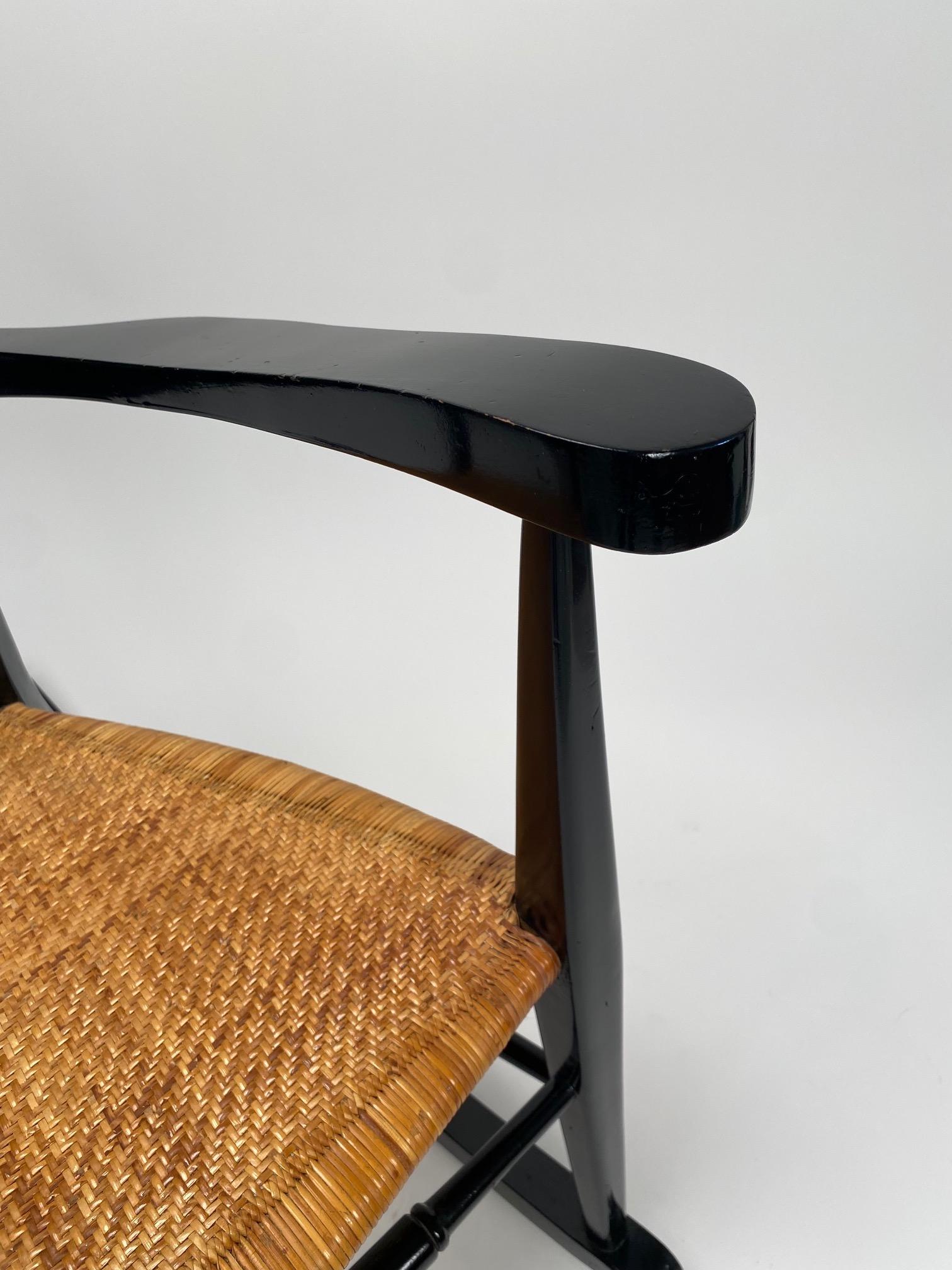 Italian Mid-Century Rocking Chair, Black lacquered wood, Paolo Buffa Style 1950s For Sale 2