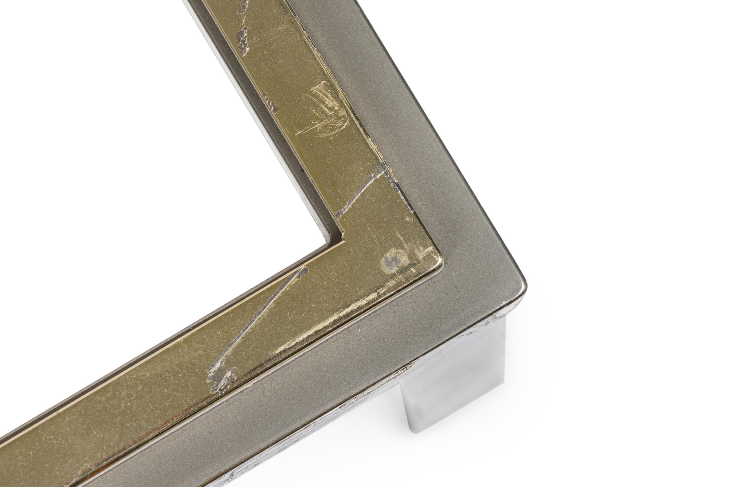 Pie de mesa bajo italiano de mediados de siglo Romeo Rega de latón y acero en venta 9