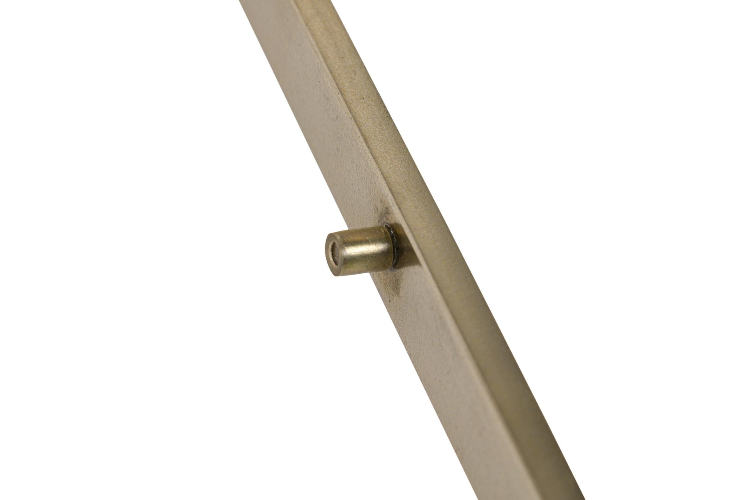 Pie de mesa bajo italiano de mediados de siglo Romeo Rega de latón y acero Italiano en venta