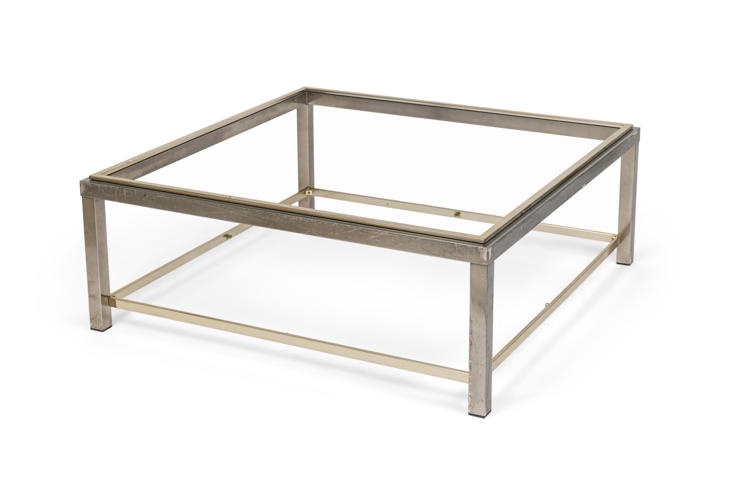 Pie de mesa bajo italiano de mediados de siglo Romeo Rega de latón y acero en venta 1