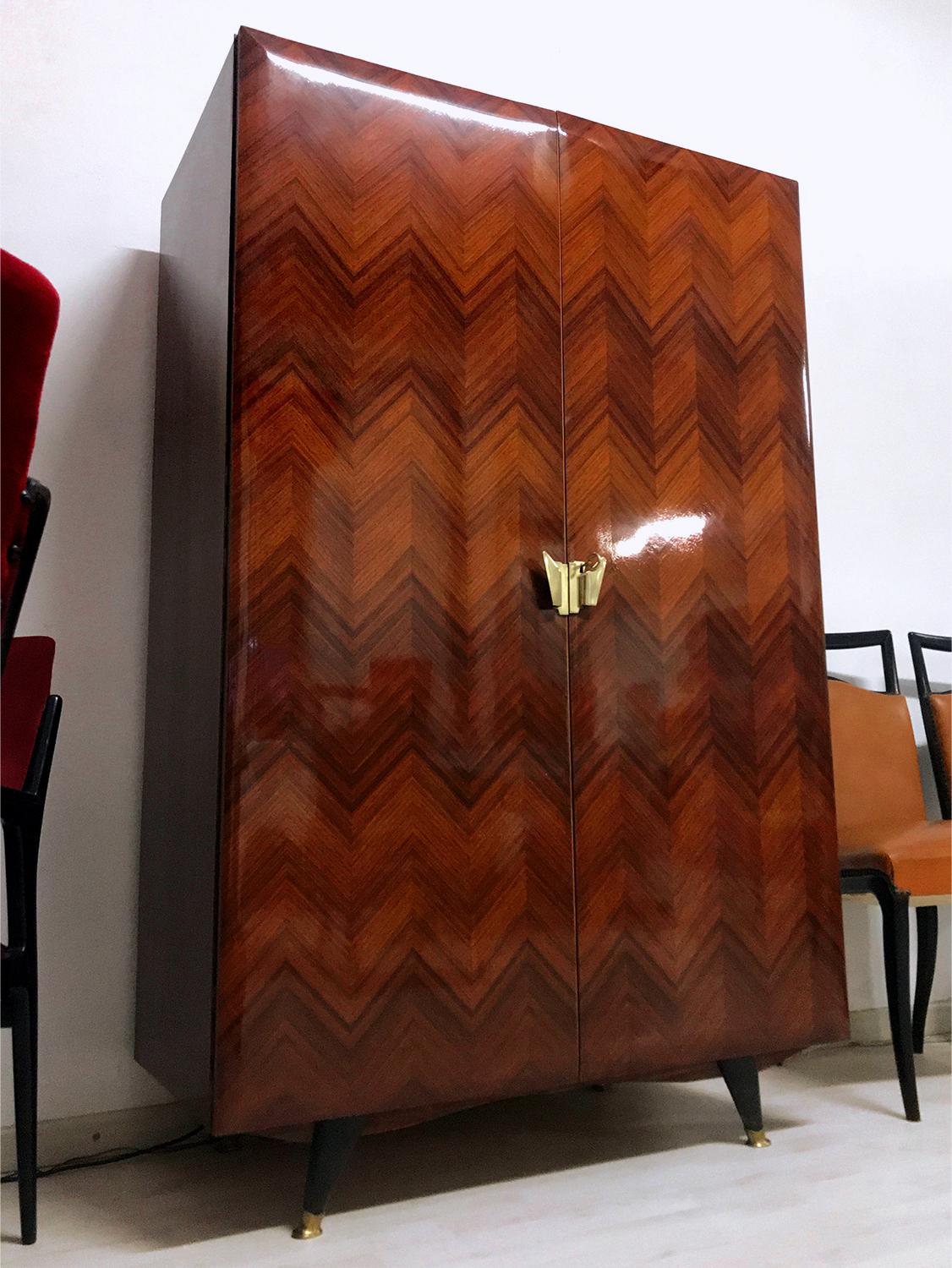 Italian Mid-Century Teakwood Cabinet by La Permanente Mobili Cantù, 1950s In Good Condition In Traversetolo, IT