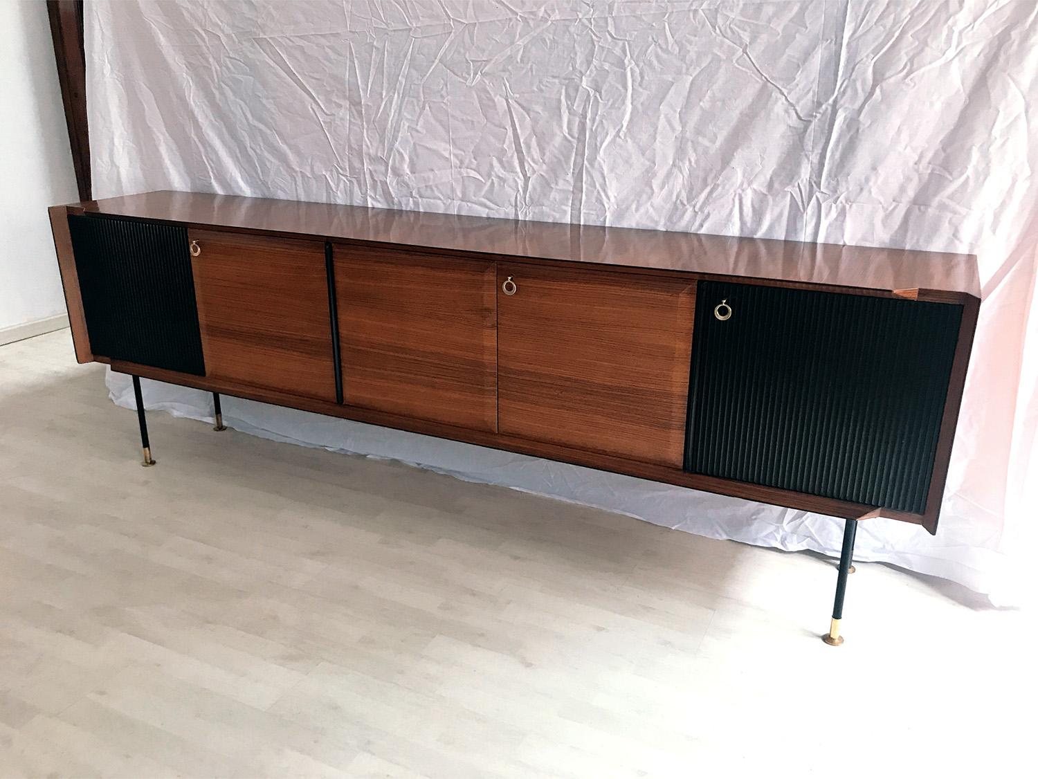 Italian Midcentury Teak Wood Sideboard or Credenza by Vittorio Dassi, 1950s 2