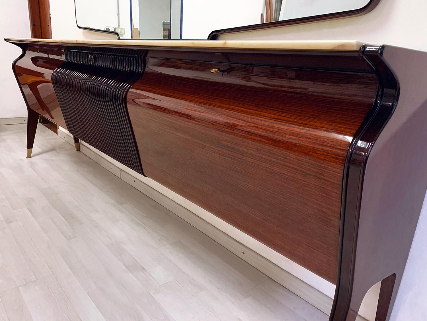 Italian Mid-Century Rosewood Sideboard with Mirror by Osvaldo Borsani, 1950s 3