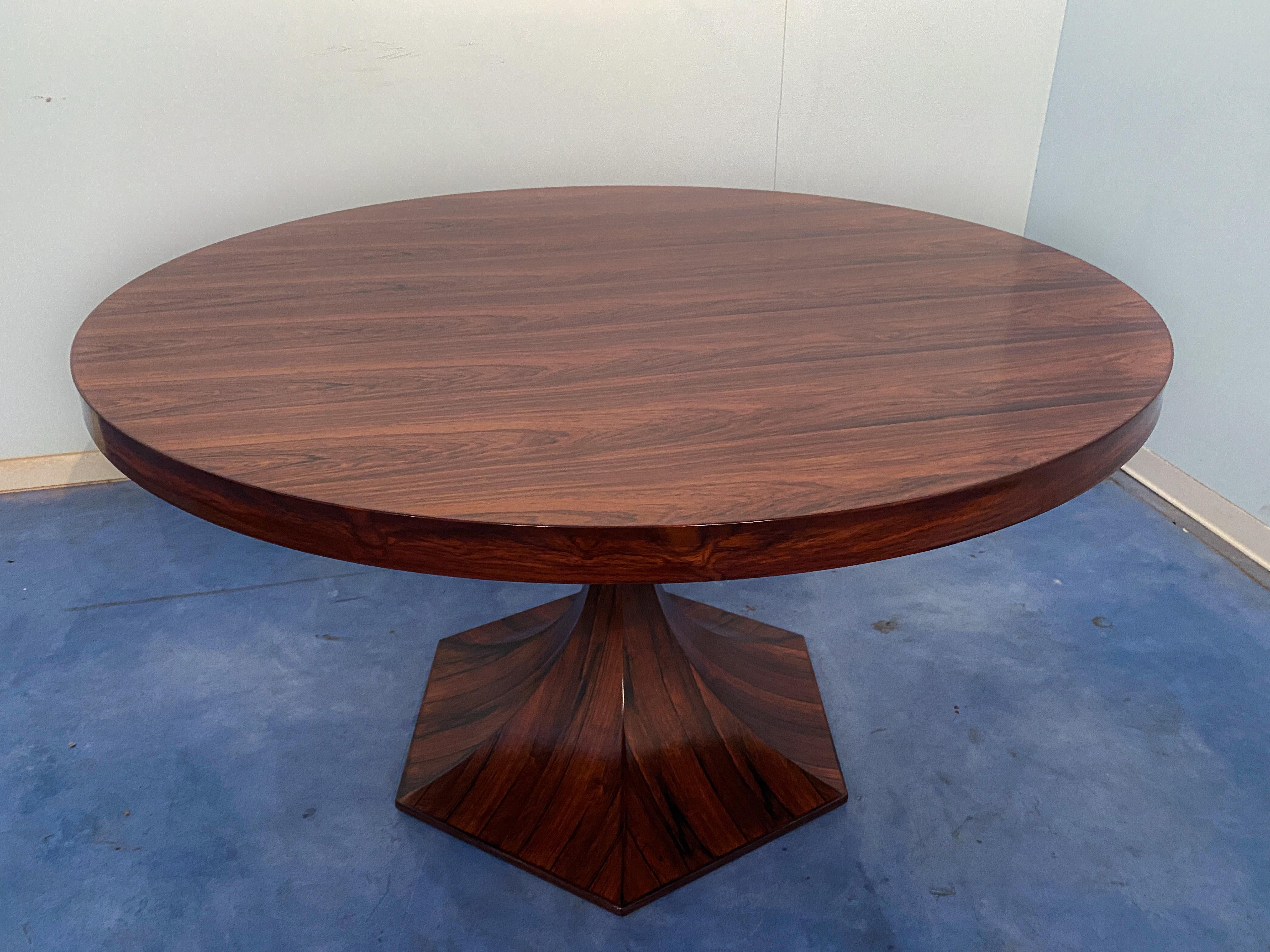 Italian Midcentury Circular Dining Table in Teak by Giulio Moscatelli, 1964 3