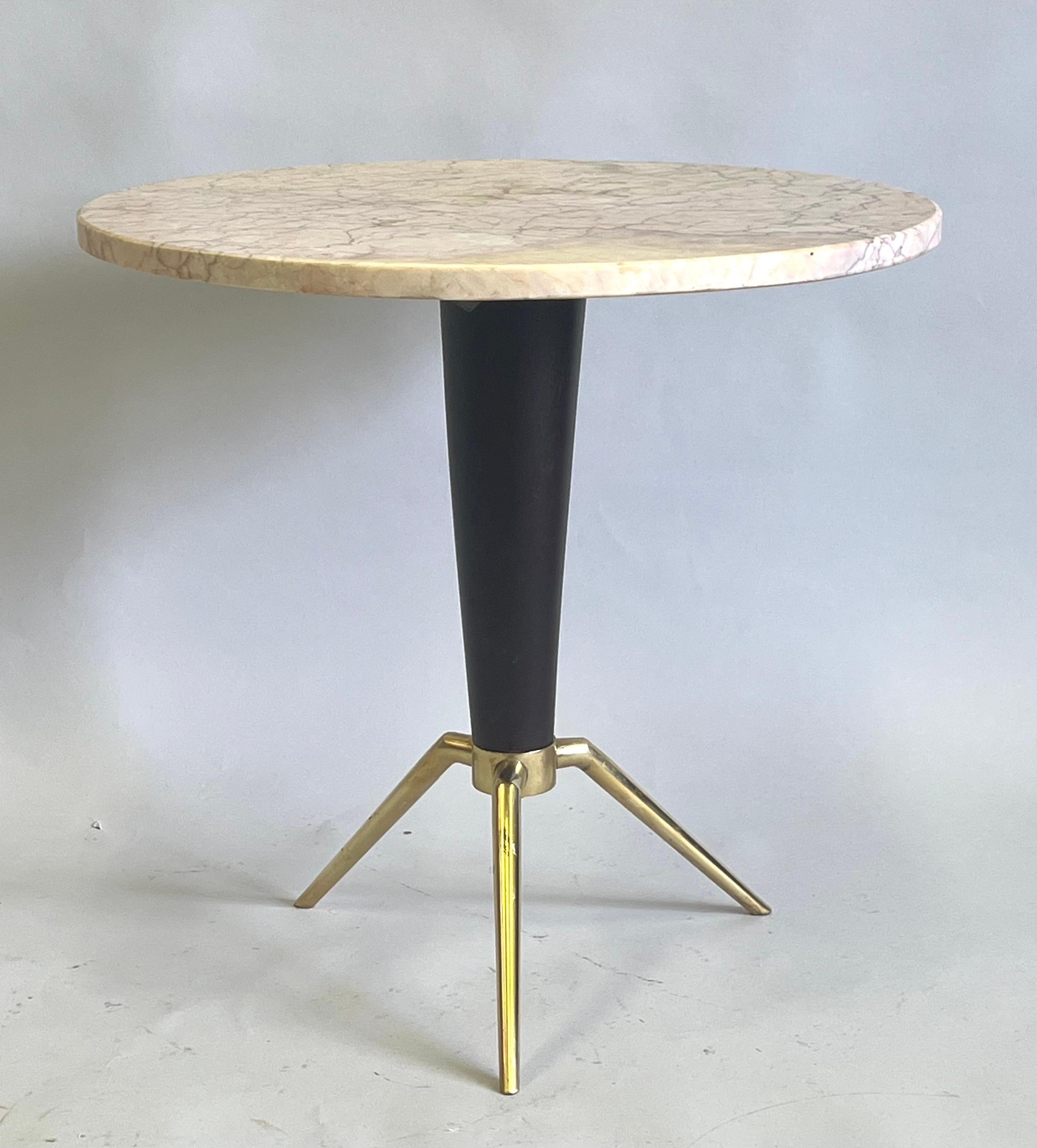Mid-Century Modern Italian Mid-Century Round Coffee /Side Table in Brass & Marble, Attr. Ico Parisi For Sale