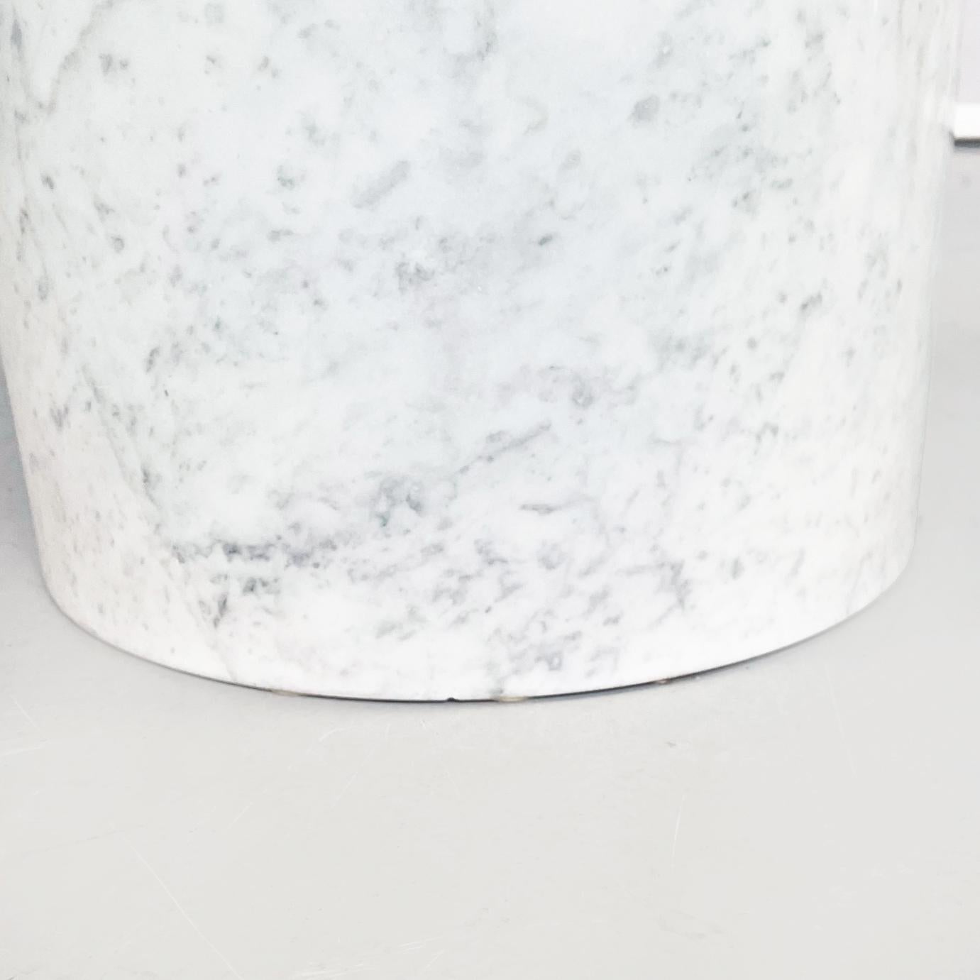 Table basse ronde italienne du milieu du siècle dernier en verre aigue-marine et marbre blanc, années 1980 8