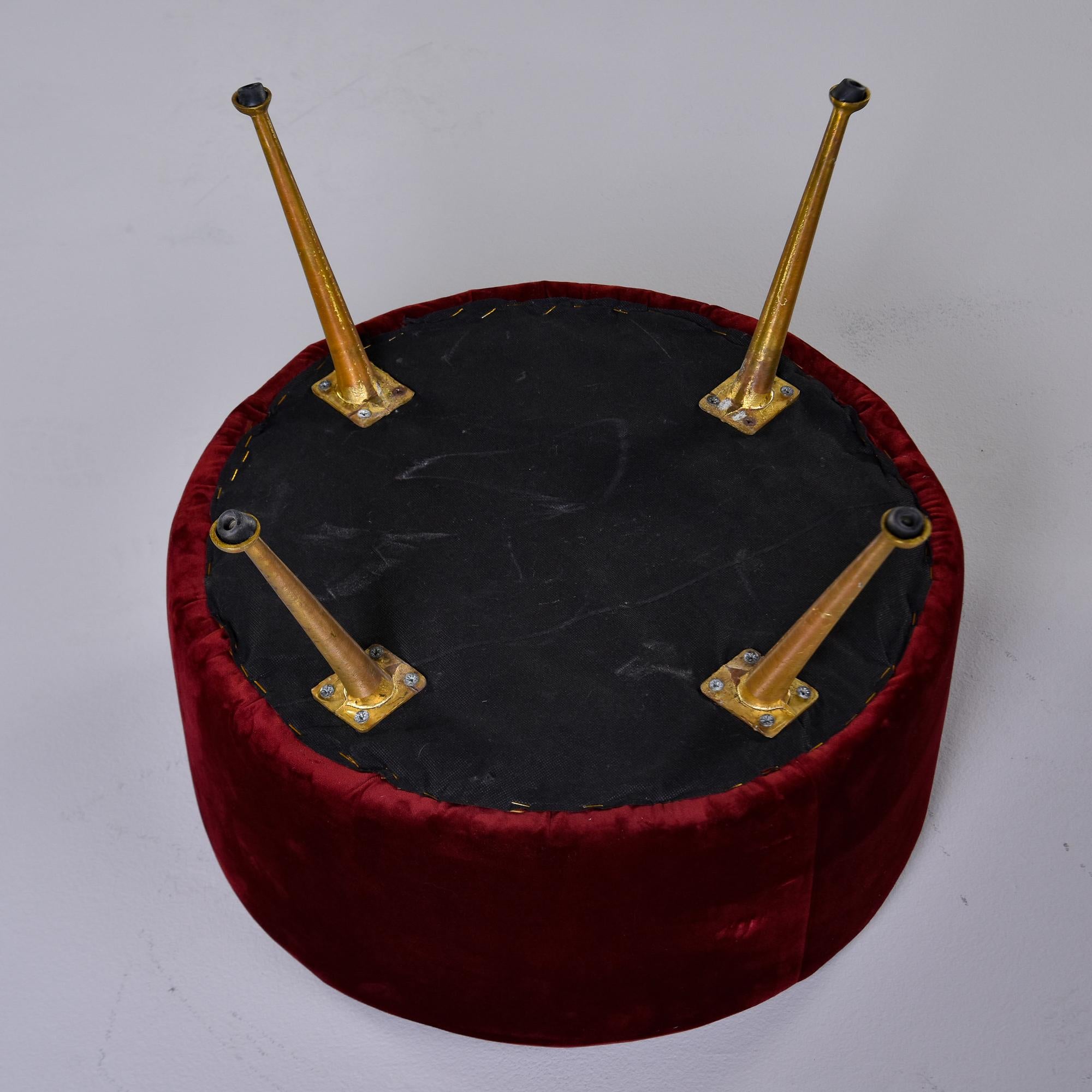 Italian Midcentury Round Stool with Red Upholstery and Brass Legs For Sale 6