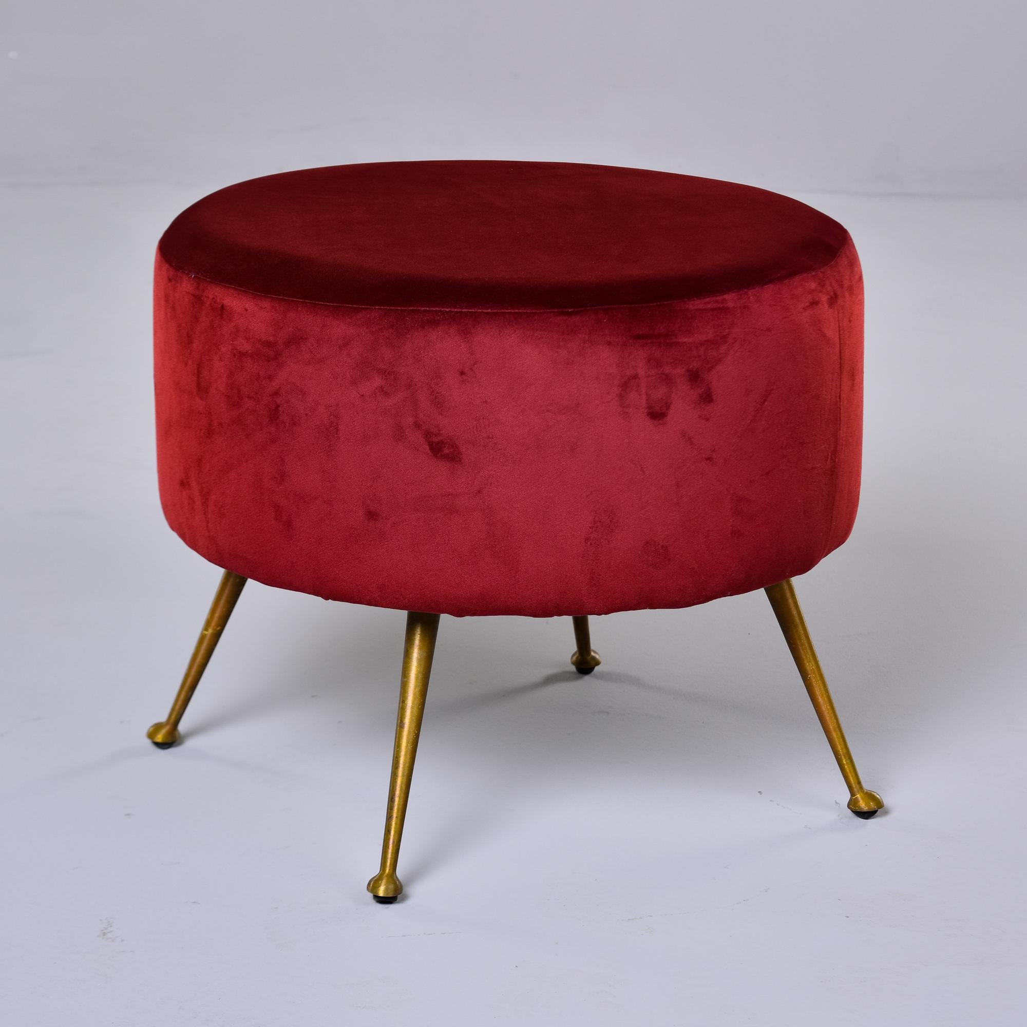 Italian Midcentury Round Stool with Red Upholstery and Brass Legs For Sale 1