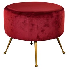 Tabouret rond italien du milieu du siècle dernier avec tapisserie rouge et pieds en laiton