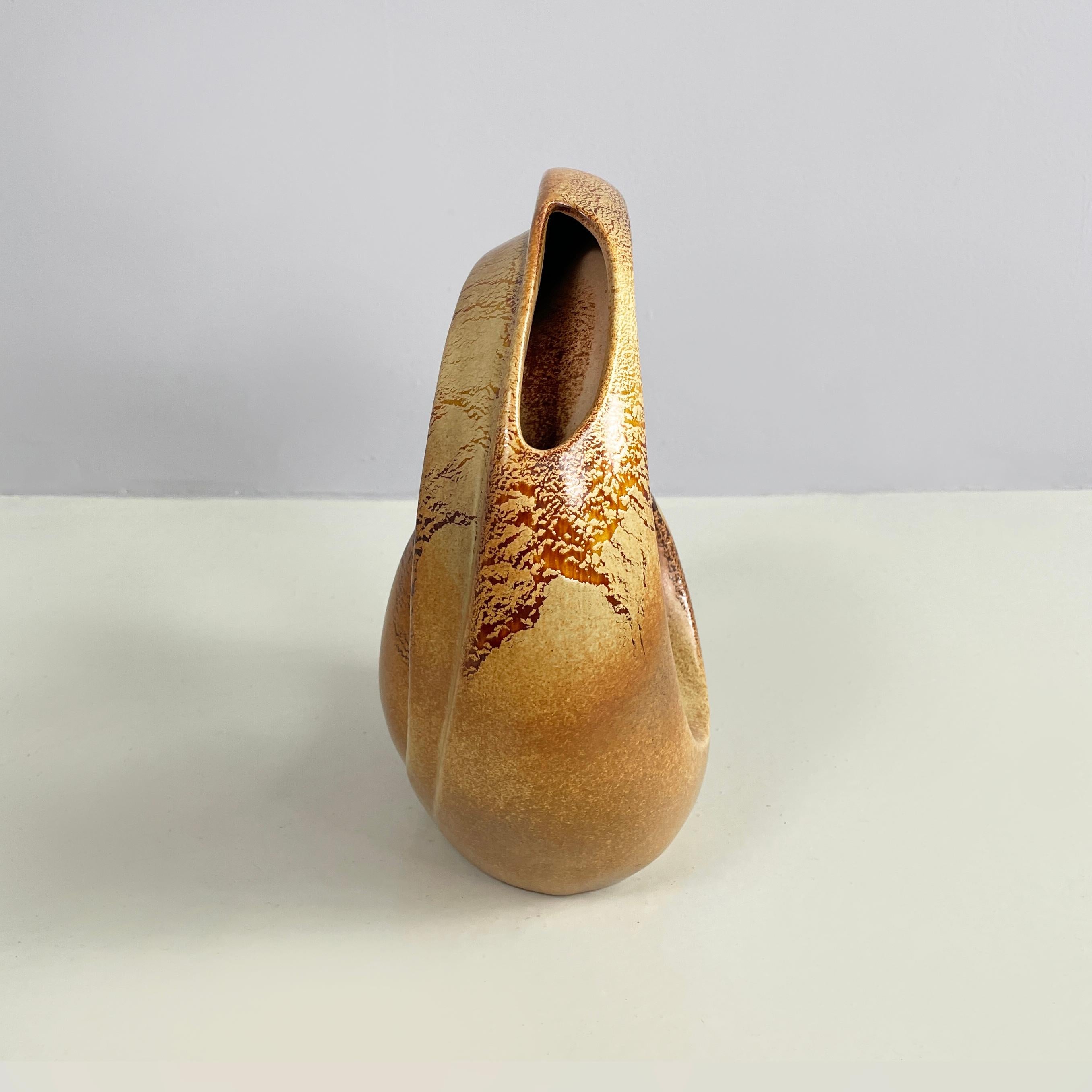 Mid-Century Modern Italian mid-century Sculptural ceramic vase by Roberto Rigon, 1960s