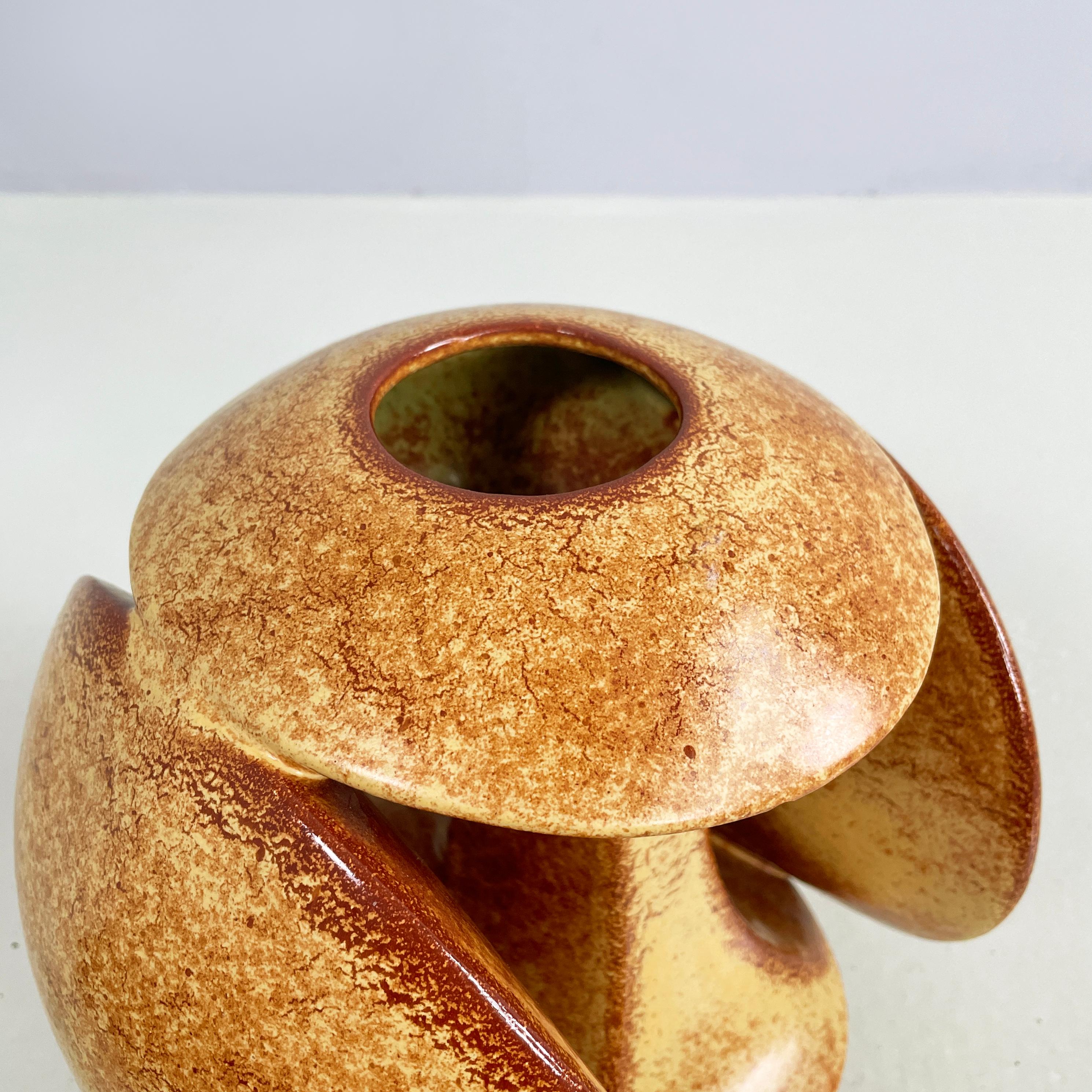 Skulpturale italienische Keramikvase aus der Mitte des Jahrhunderts von Gabbianelli, 1960er Jahre (Italienisch)