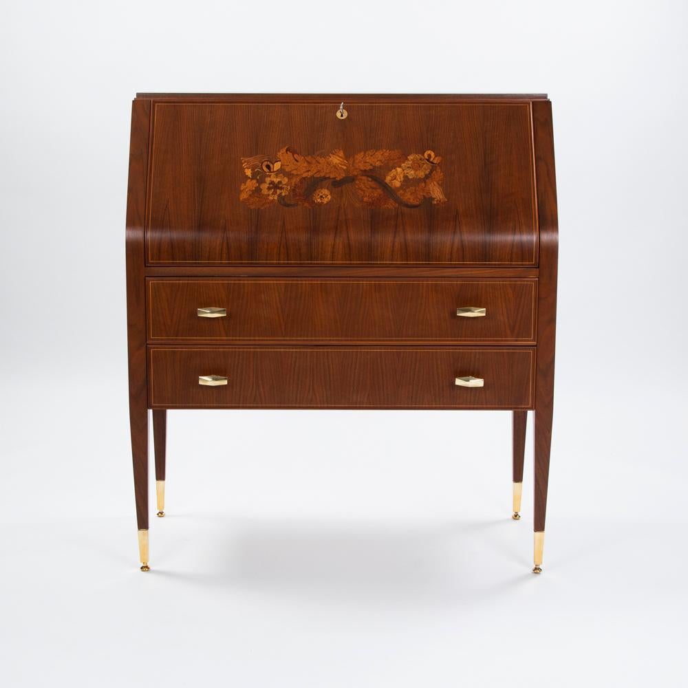 Exceptional secretary by Paolo Buffa from the late 1940s in Italy.
The object is a real gem due to its distinctive size as well as the fineness of its execution.   

The look is clear and austere and takes us back to the 1940s, which are visibly