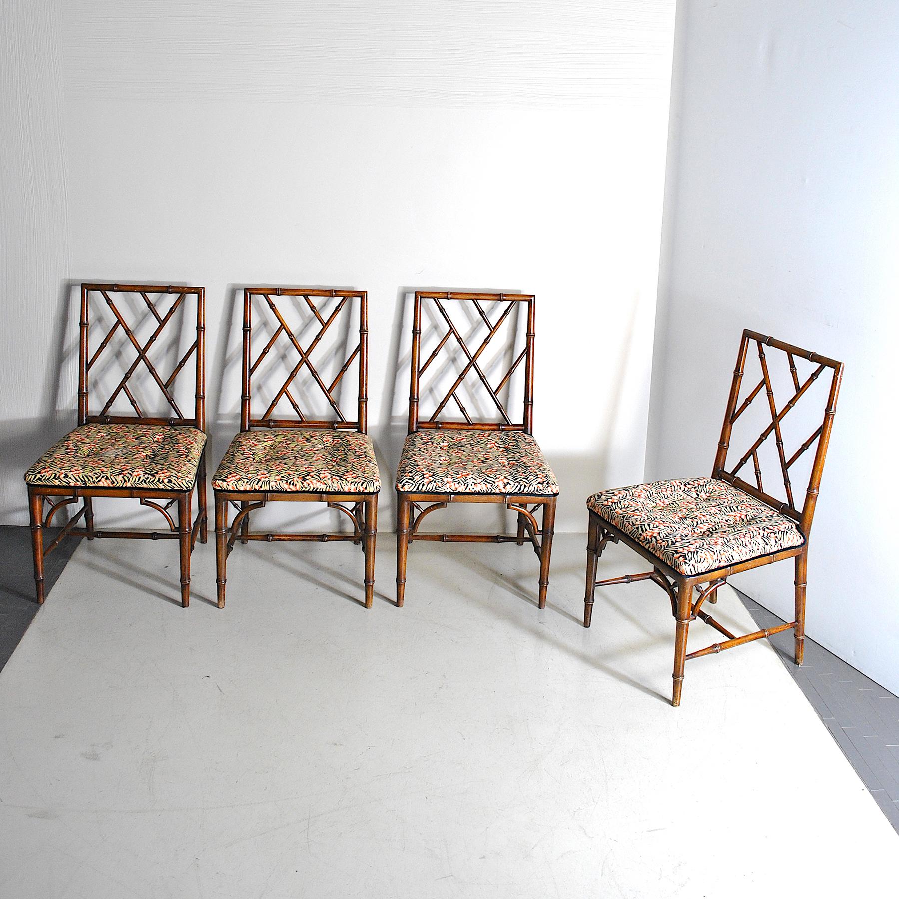 Italian Midcentury Set of 4 Chairs in Bamboo 1