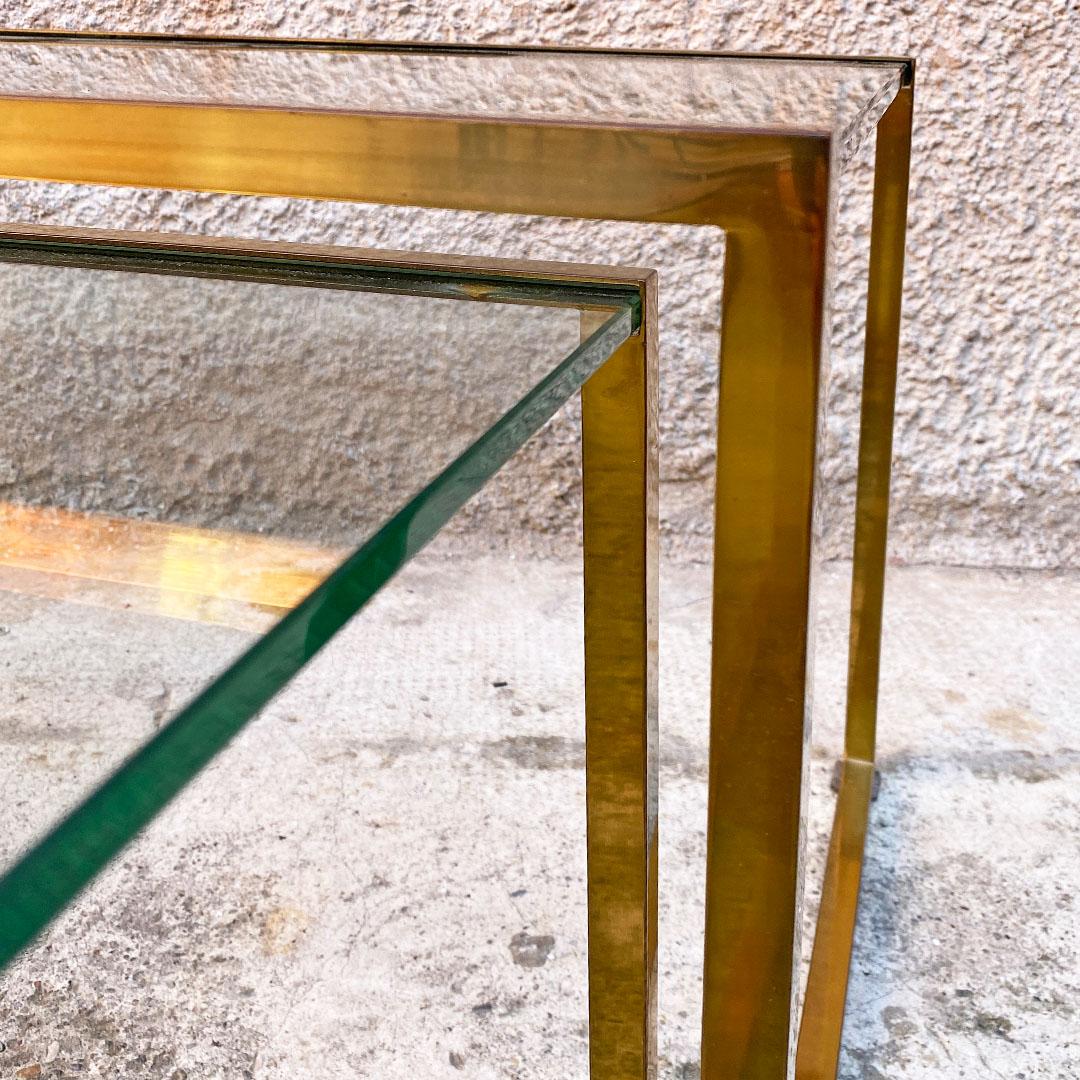 Italian Mid Century Set of Three Brass and Glass Stackable Tray Tables, 1950s In Good Condition In MIlano, IT