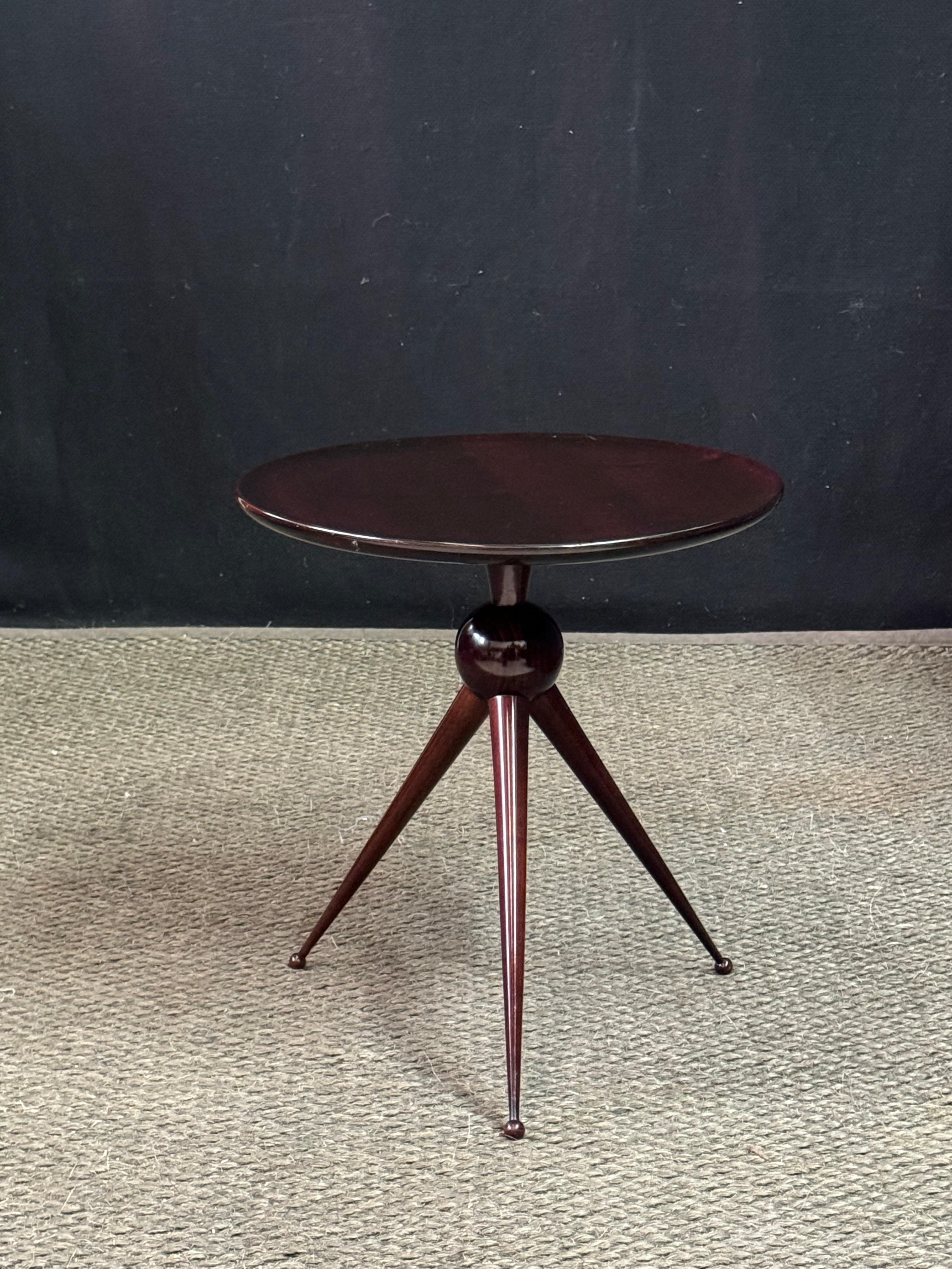 Mid-Century Modern Italian Mid-Century Side Table by Cesare Lacca  For Sale