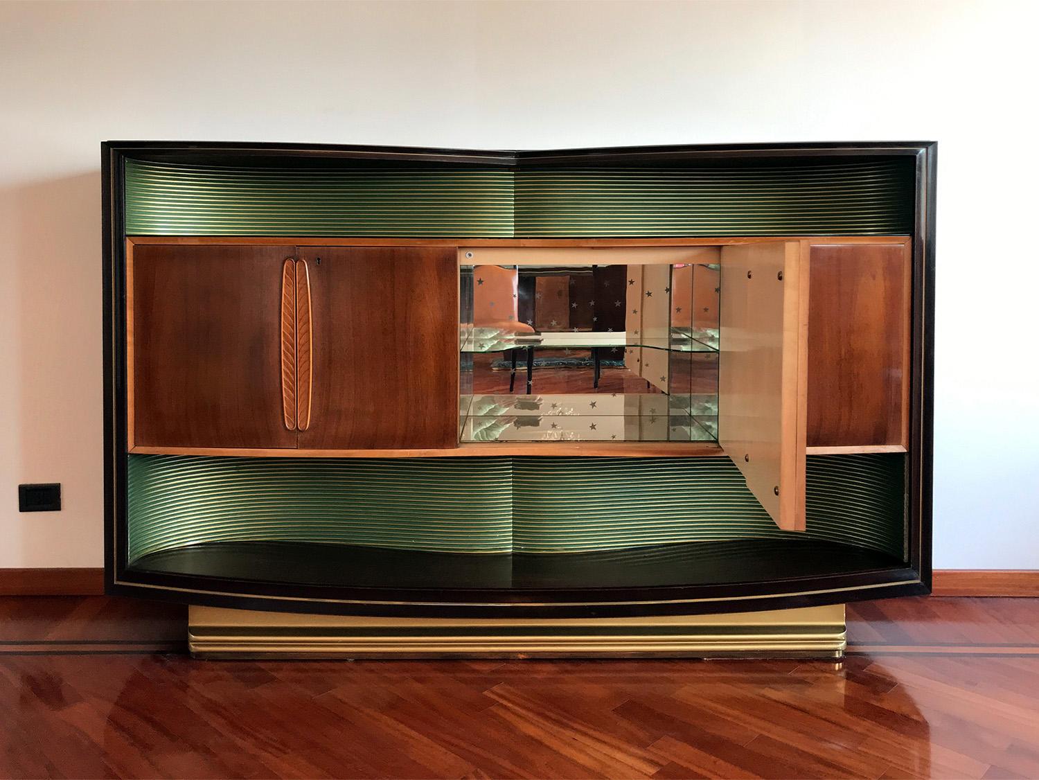 Italian Mid-Century Sideboard Art Déco style by Vittorio Dassi, 1950s In Good Condition In Traversetolo, IT