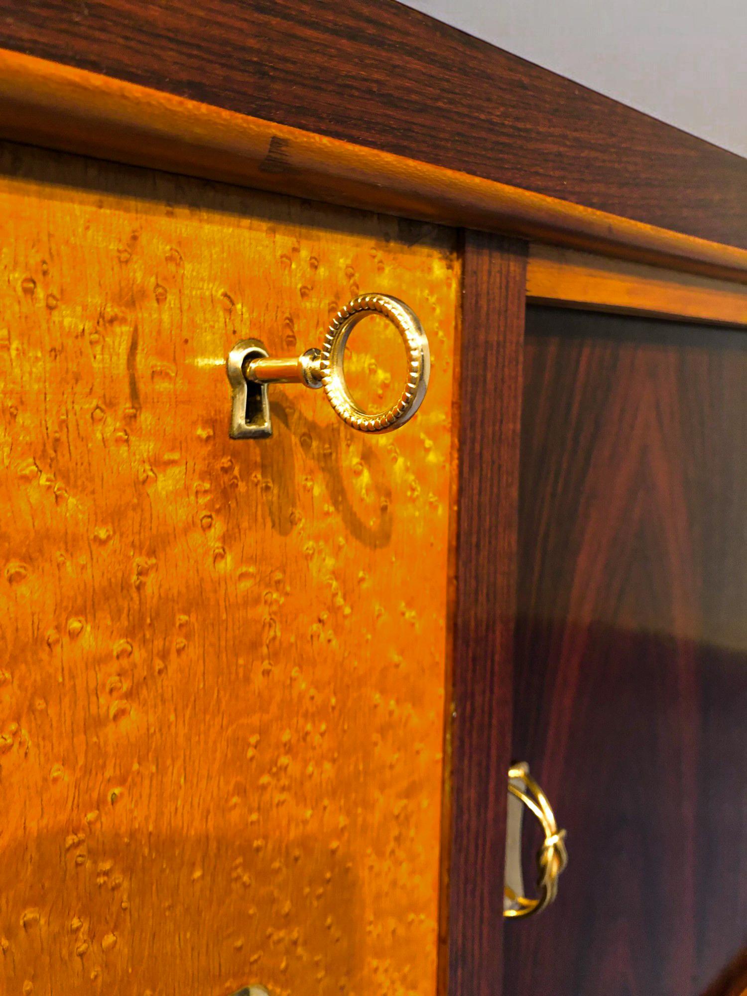 Italian Mid-Century  Sideboard Attributed to Guglielmo Ulrich, 1950s For Sale 7