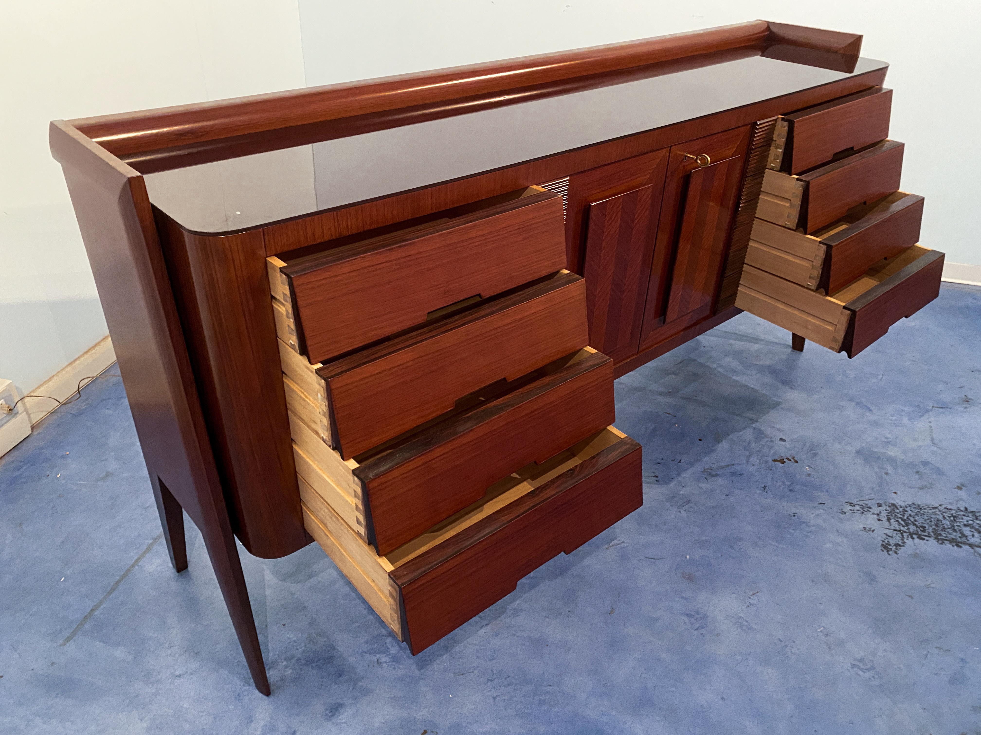 Italian Midcentury Sideboard Bar by Vittorio Dassi, 1950s For Sale 6