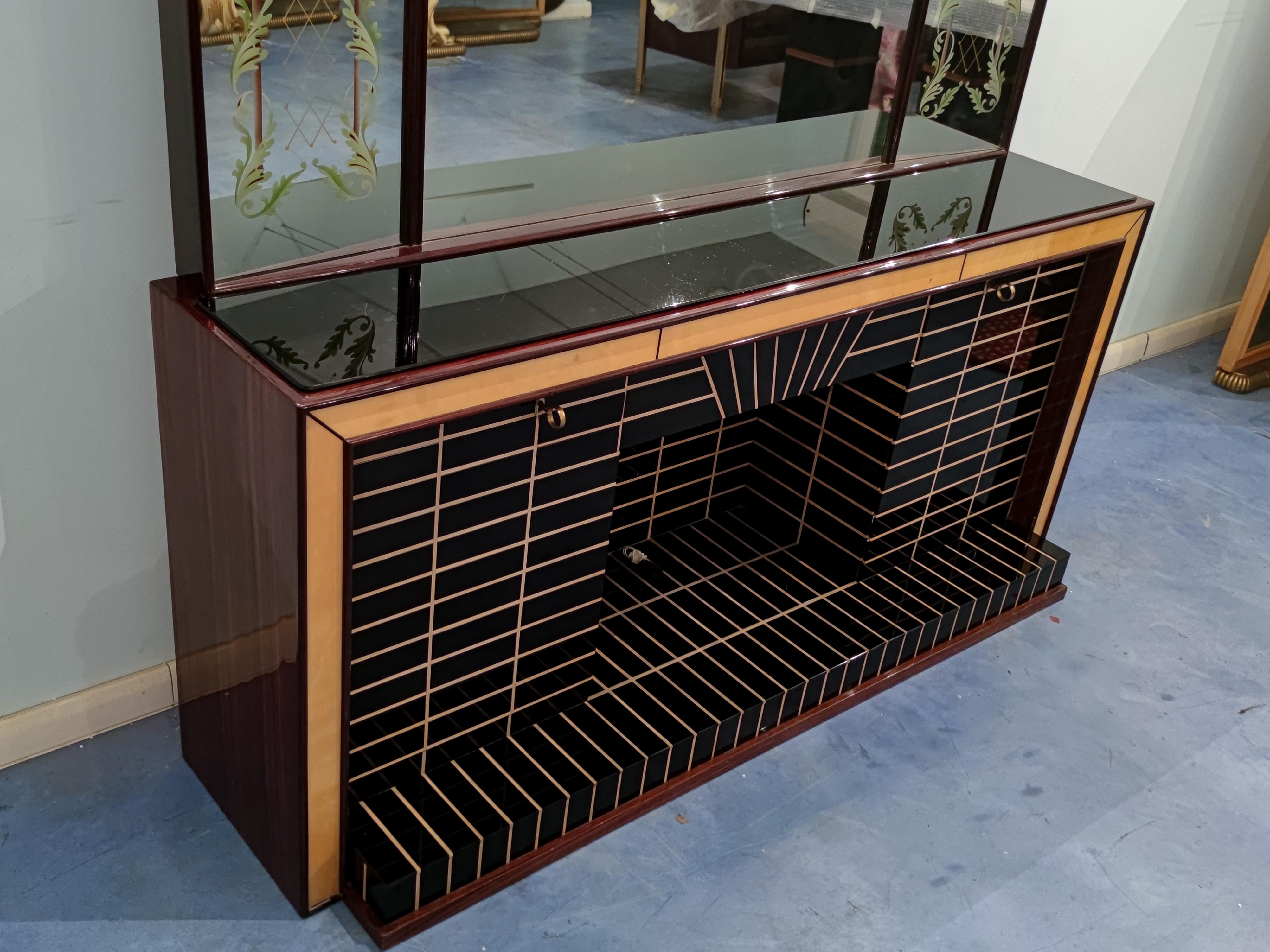 Italian Mid-Century Sideboard Cabinet Bar with Mirror by Luigi Brusotti, 1940s For Sale 4