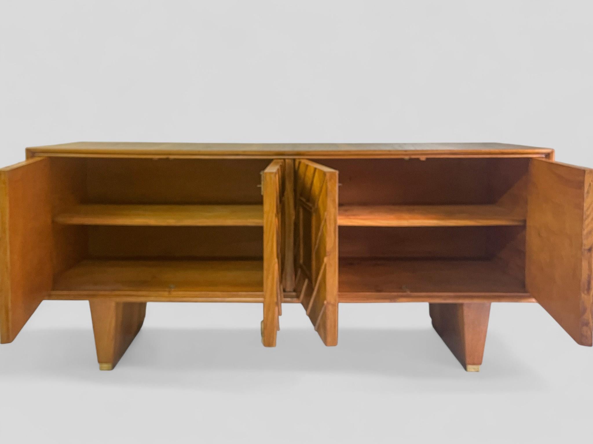 Italian Mid-century Sideboard from the 1950s attributed to Pierluigi Colli For Sale 4