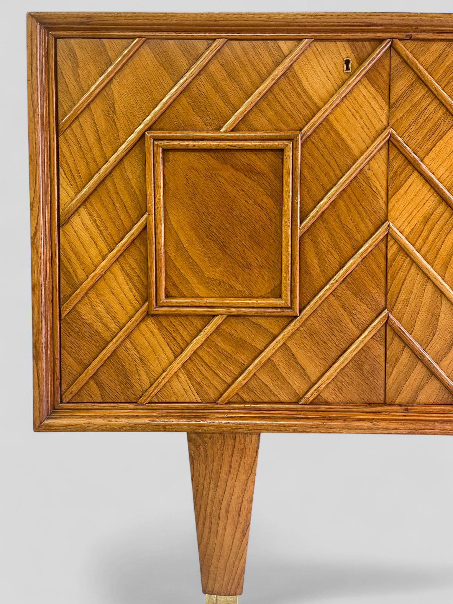 Italian Mid-century Sideboard from the 1950s attributed to Pierluigi Colli For Sale 13