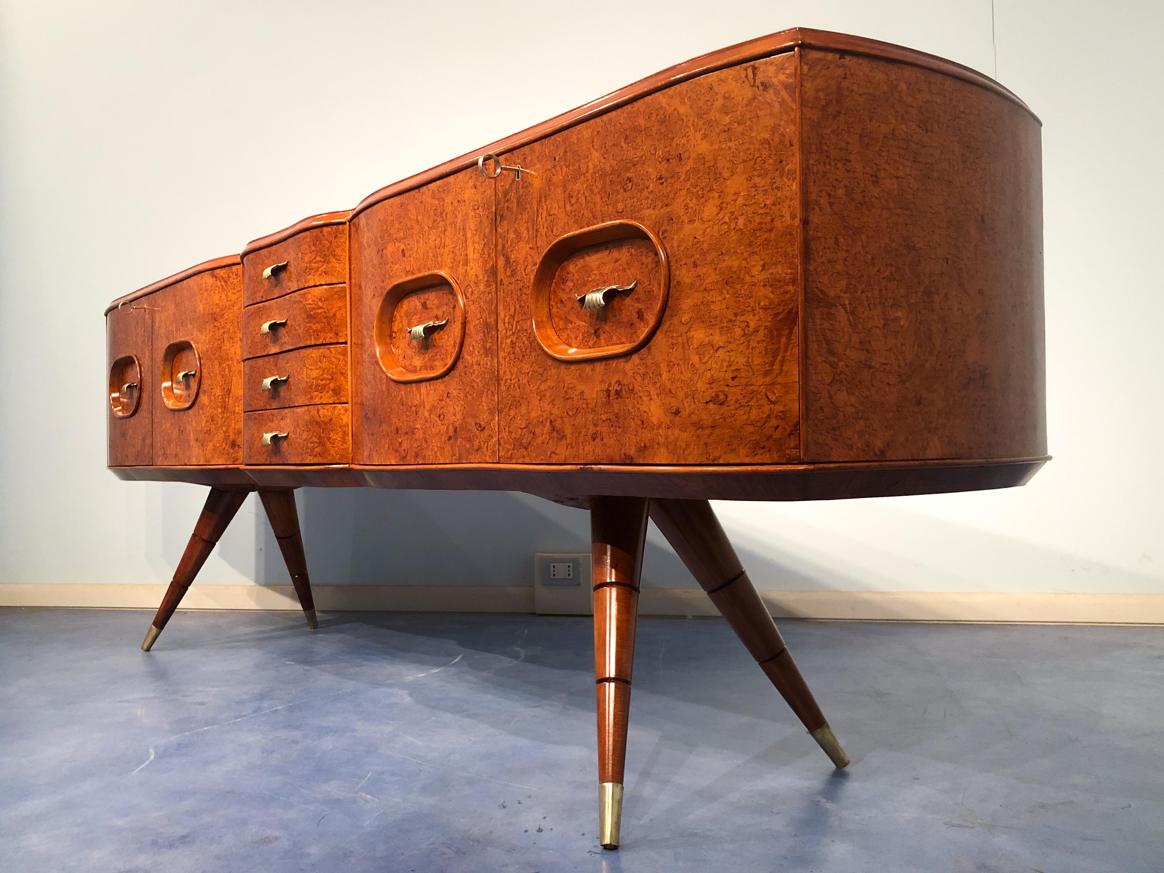 Italian Mid-Century Sideboard Honey Color in Birch Wood, 1950s For Sale 4