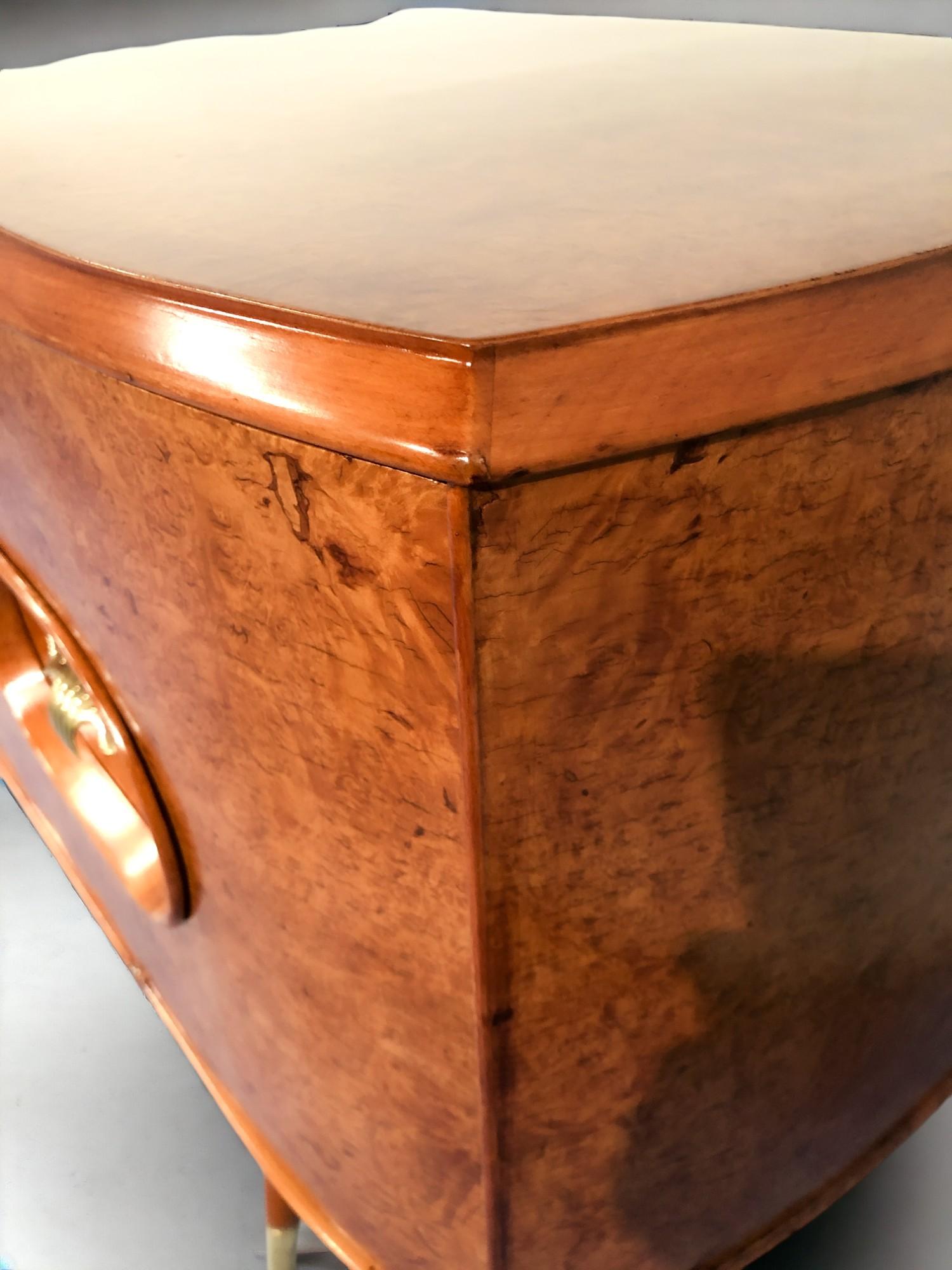 Credenza italiana di metà secolo Colore Miele in Wood Wood, anni '50 in vendita 7