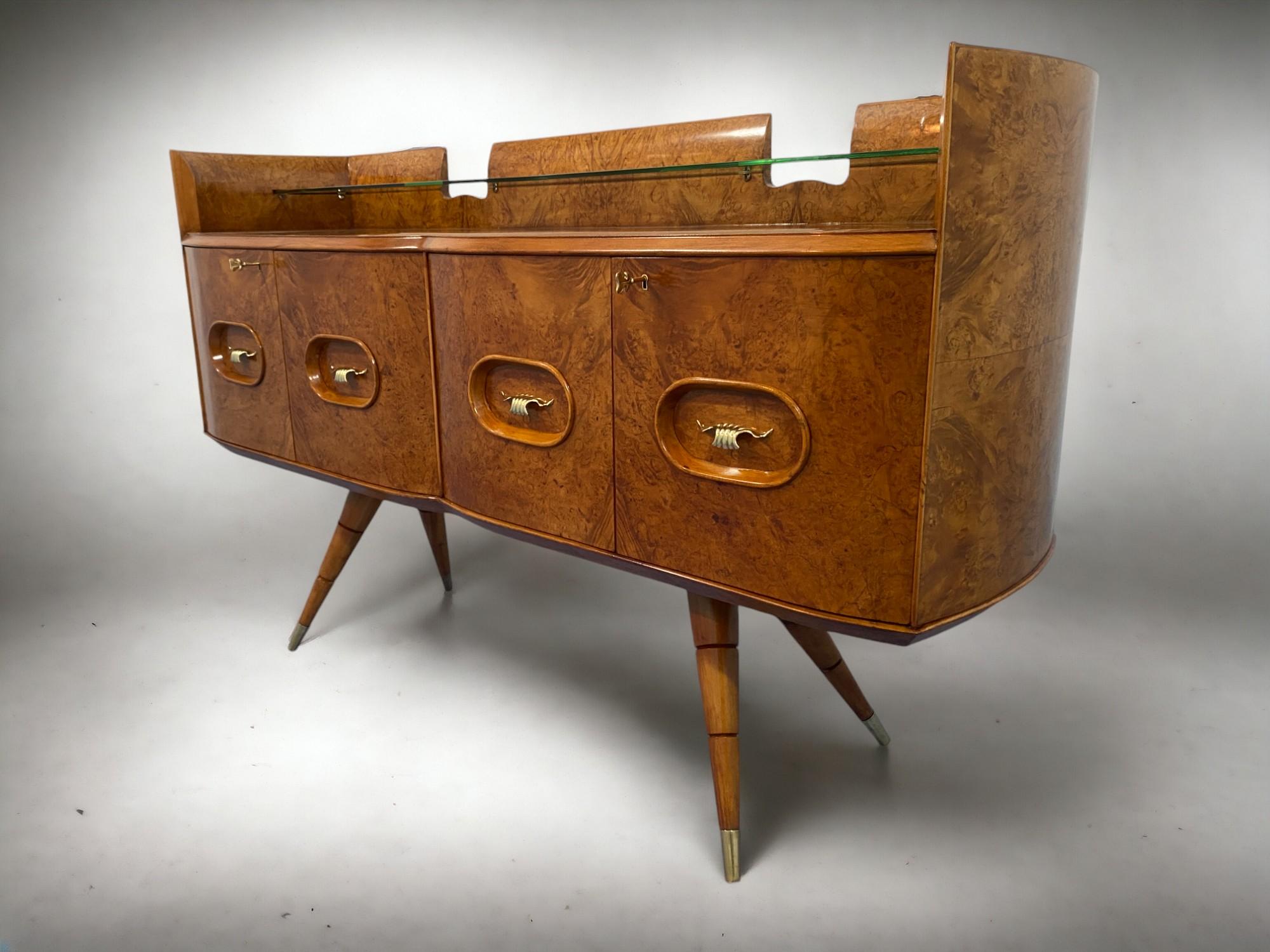 Italian Mid Century Sideboard Honey Color in Birch Wood, 1950s For Sale 4