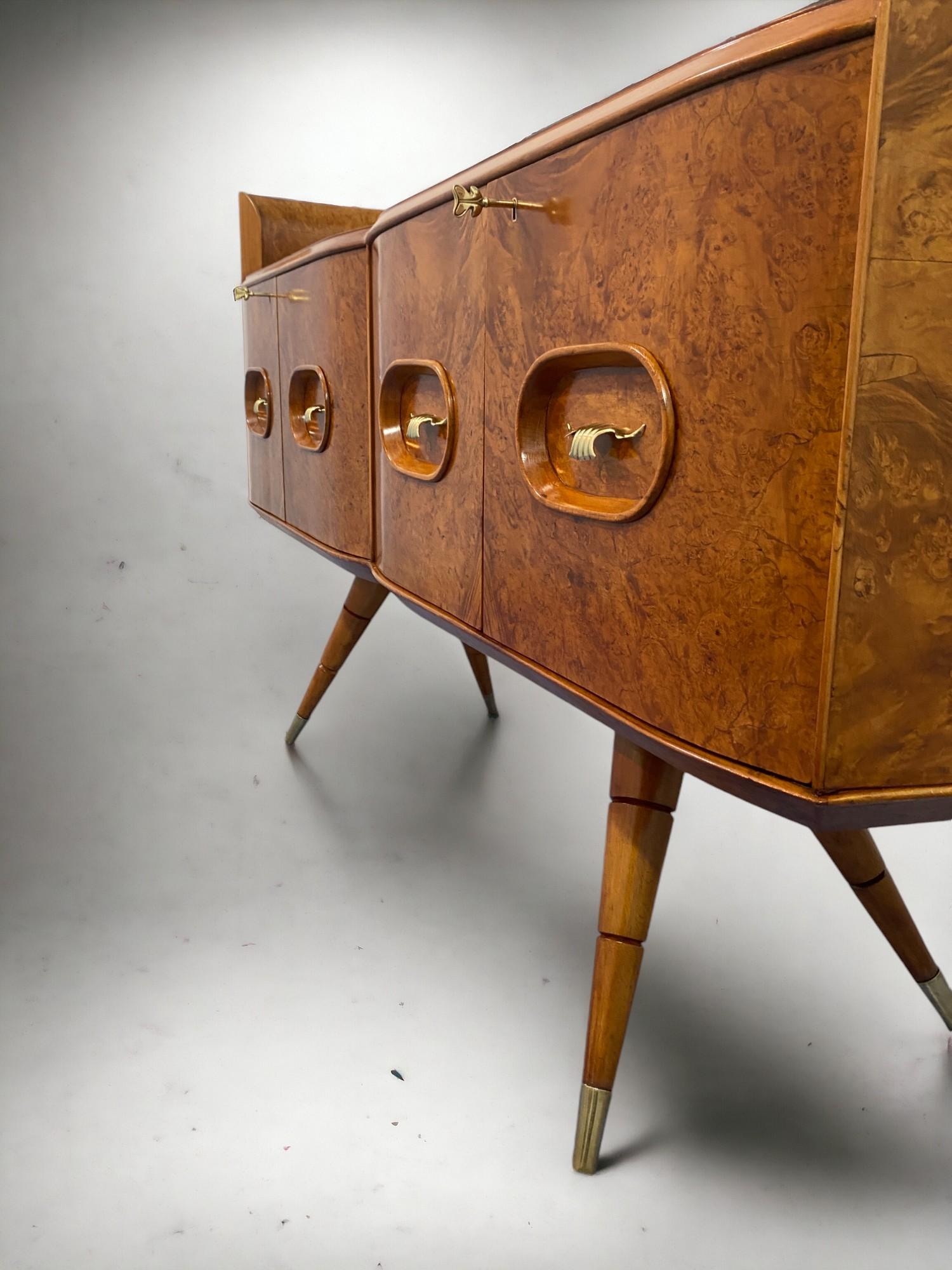 Italian Mid Century Sideboard Honey Color in Birch Wood, 1950s For Sale 6