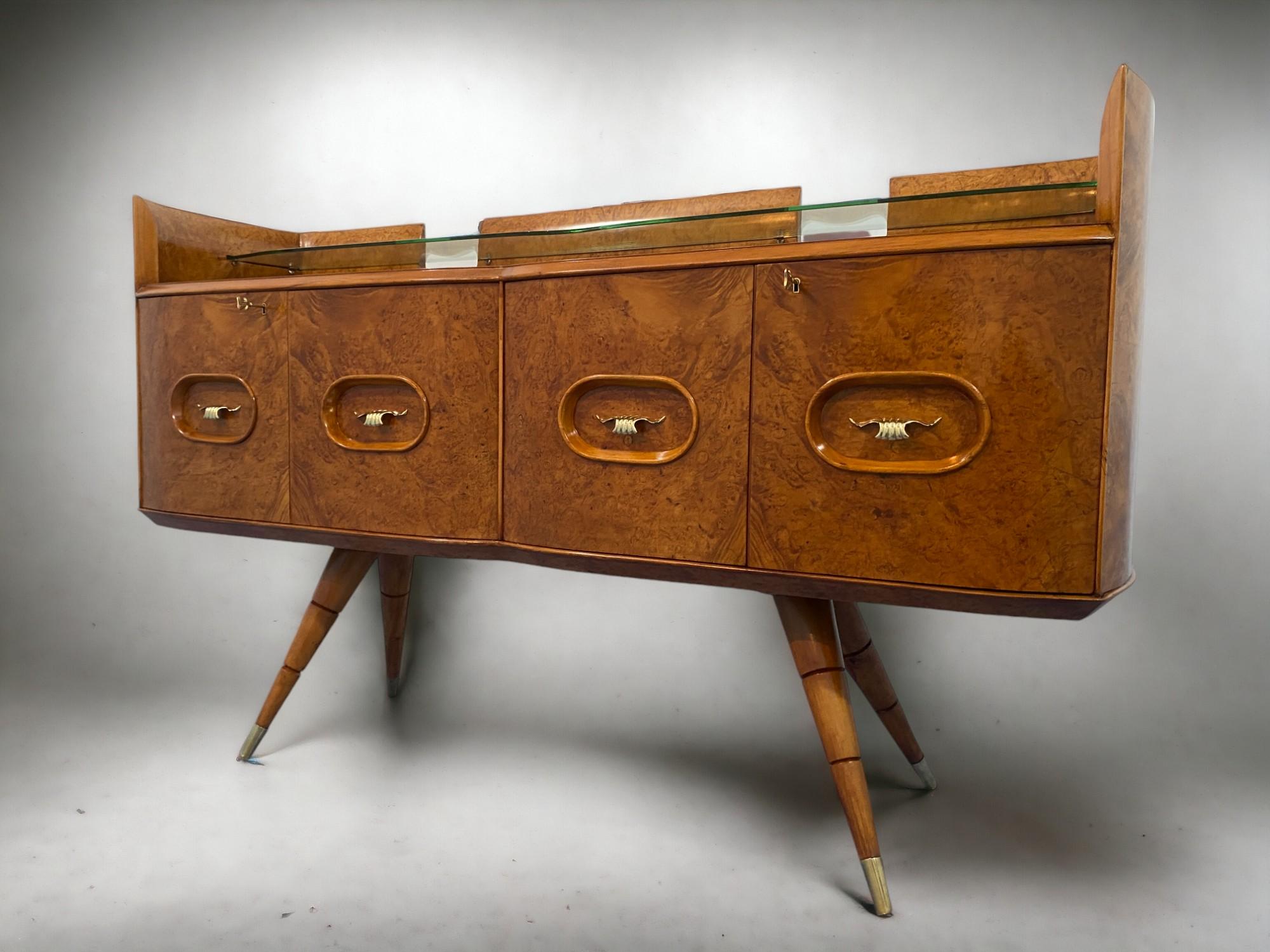 Italian Mid Century Sideboard Honey Color in Birch Wood, 1950s For Sale 7
