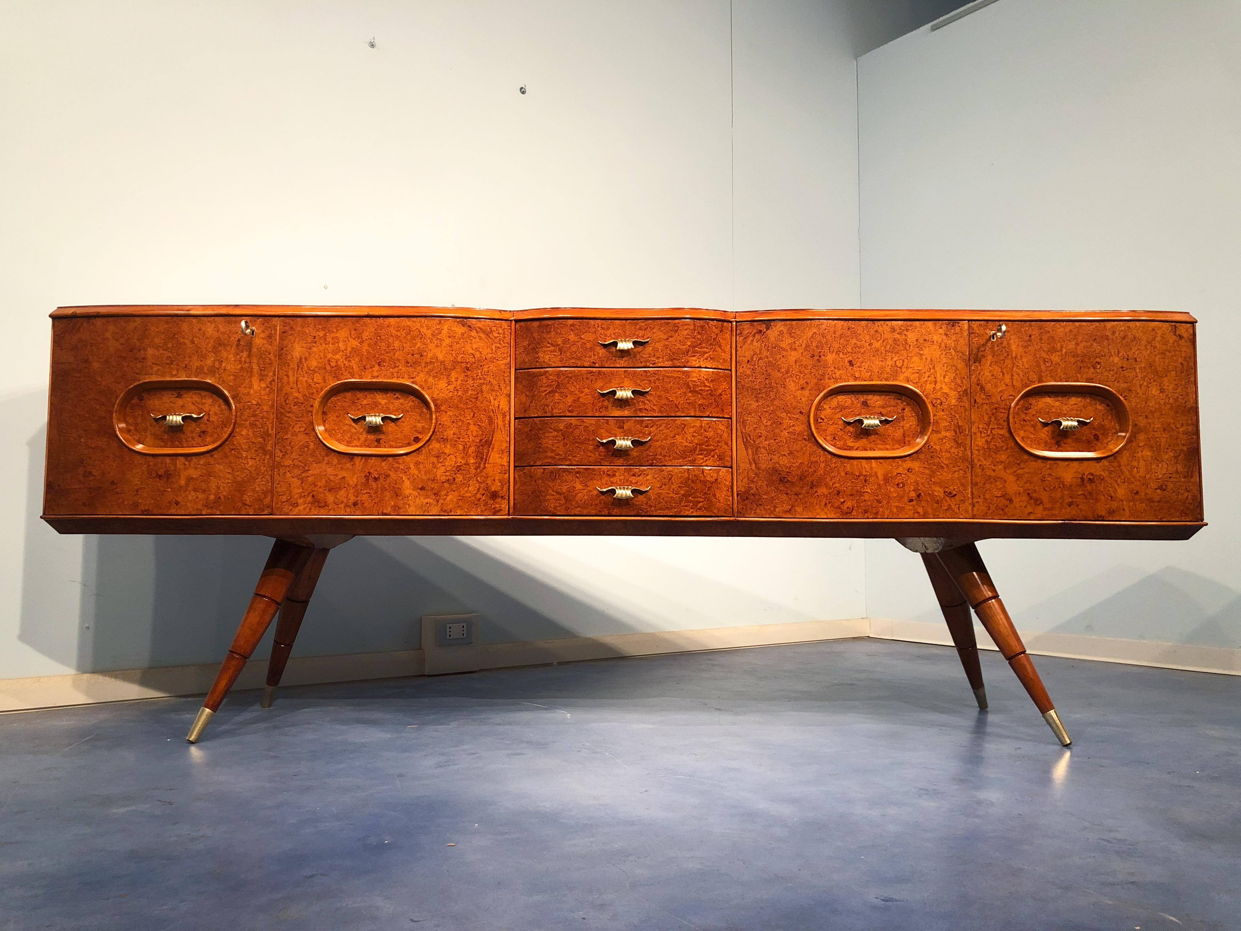 Italian Mid-Century Sideboard Honey Color in Birch Wood, 1950s For Sale 13