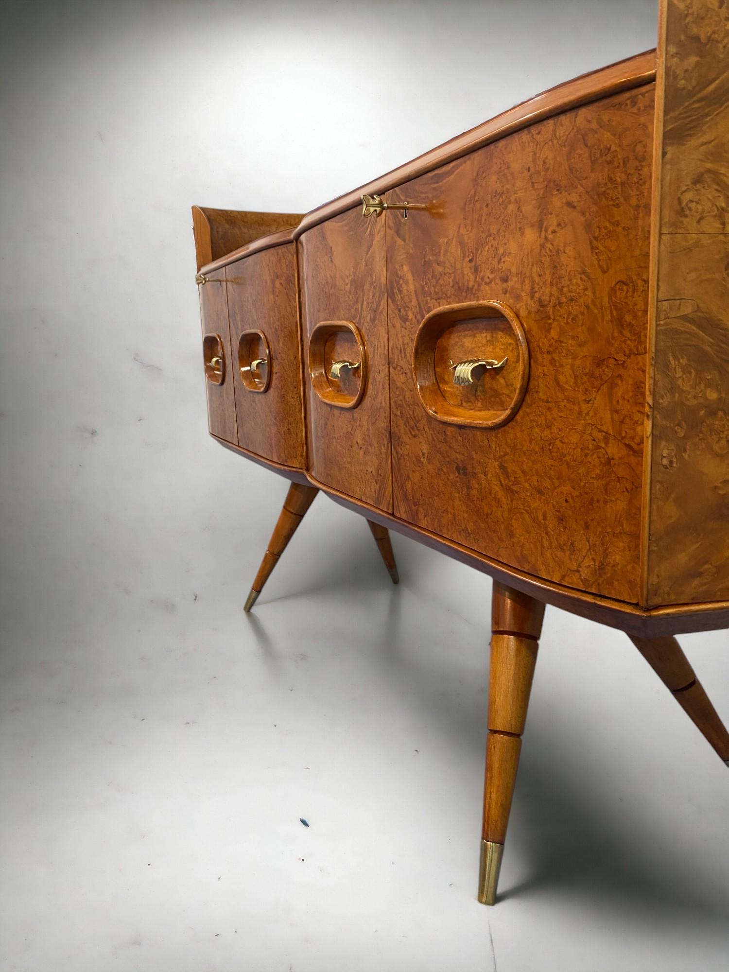 Mid-20th Century Italian Mid Century Sideboard Honey Color in Birch Wood, 1950s For Sale