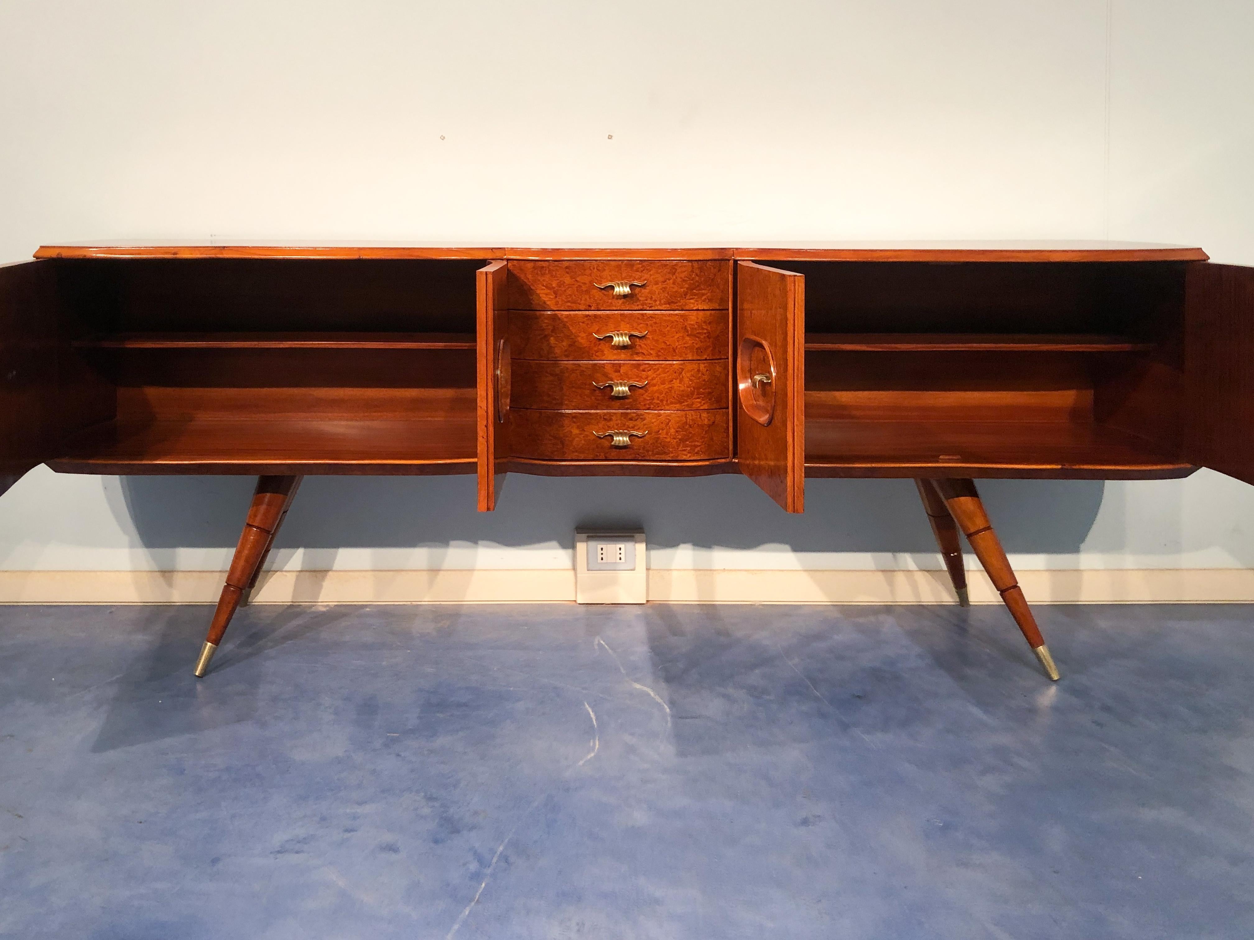 Italian Mid-Century Sideboard Honey Color in Birch Wood, 1950s For Sale 3
