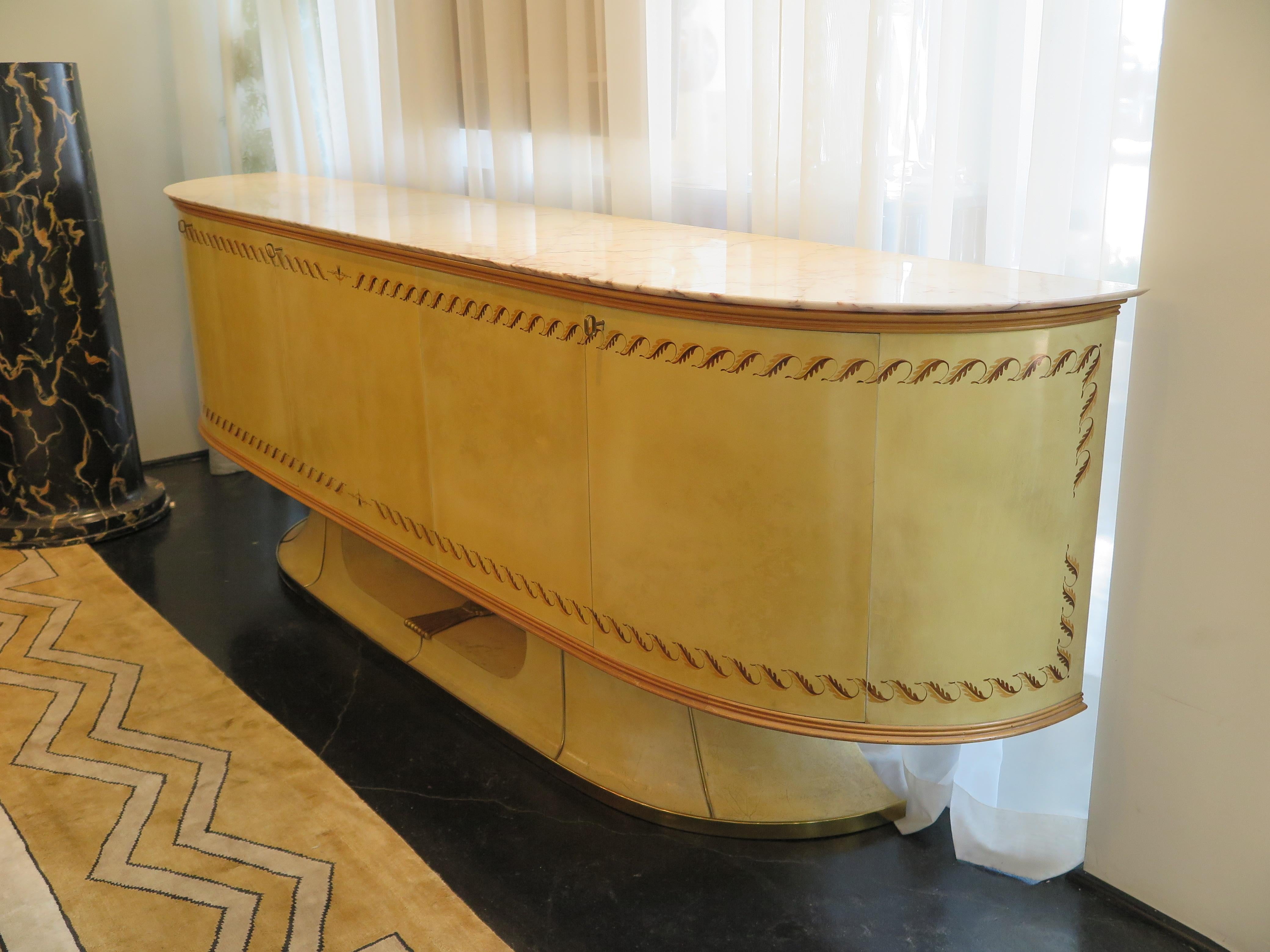 Mid-Century Modern Italian Mid-Century Sideboard in Parchment with Marble and Brass For Sale