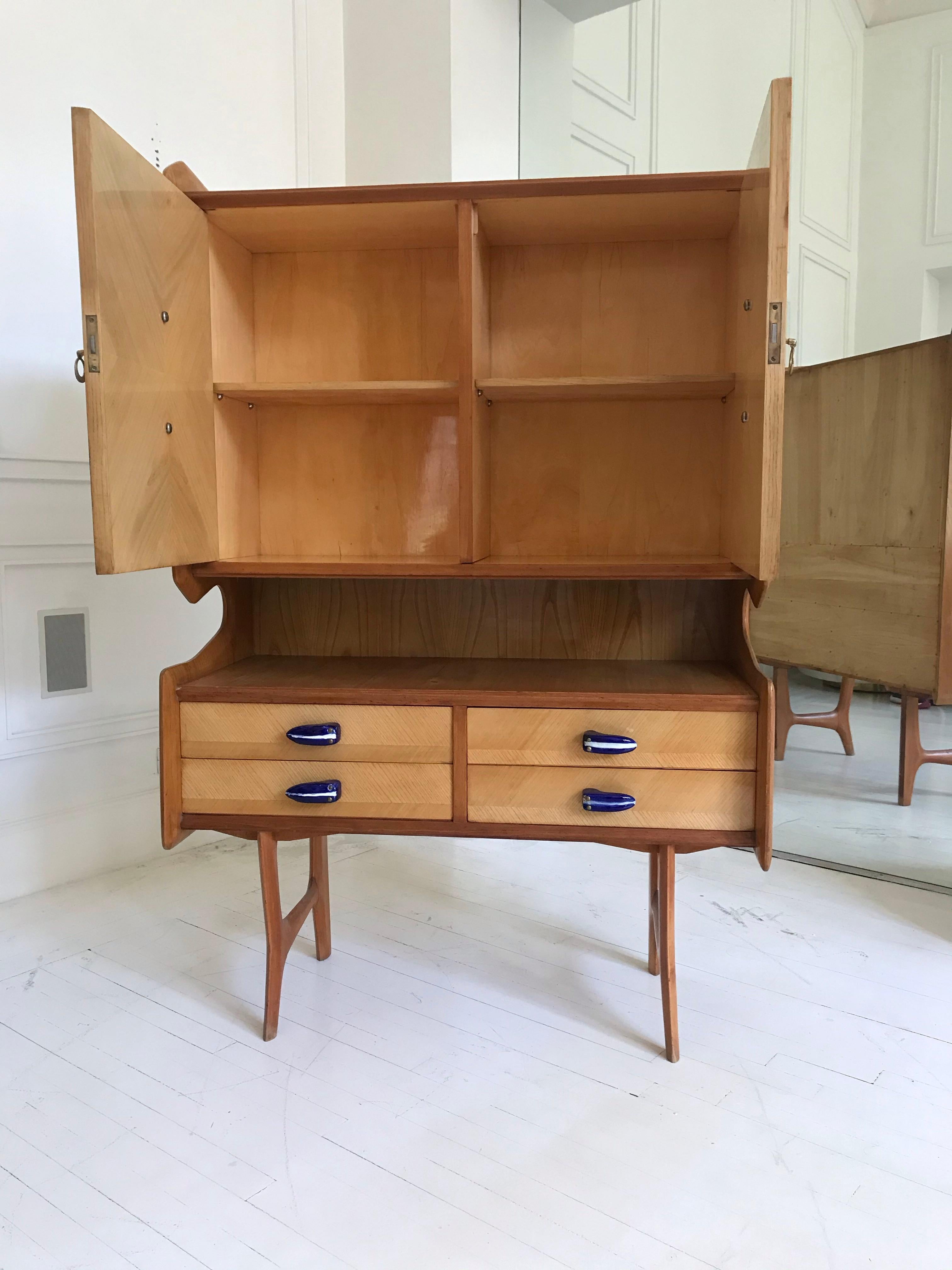 Italian Mid-Century Sideboard in style of Ico Parisi  In Good Condition For Sale In New York, NY