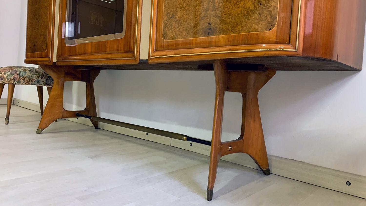 Italian Mid-Century Sideboard of Birch Briar Root by Vittorio Dassi, 1950s For Sale 9