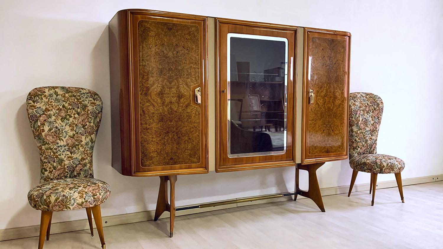 Italian Mid-Century Sideboard of Birch Briar Root by Vittorio Dassi, 1950s In Good Condition For Sale In Traversetolo, IT