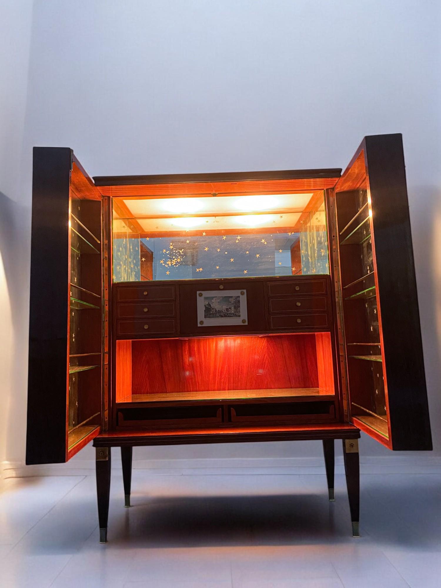 Aparador o mueble bar italiano de mediados de siglo de Paolo Buffa, años 50 en venta 10