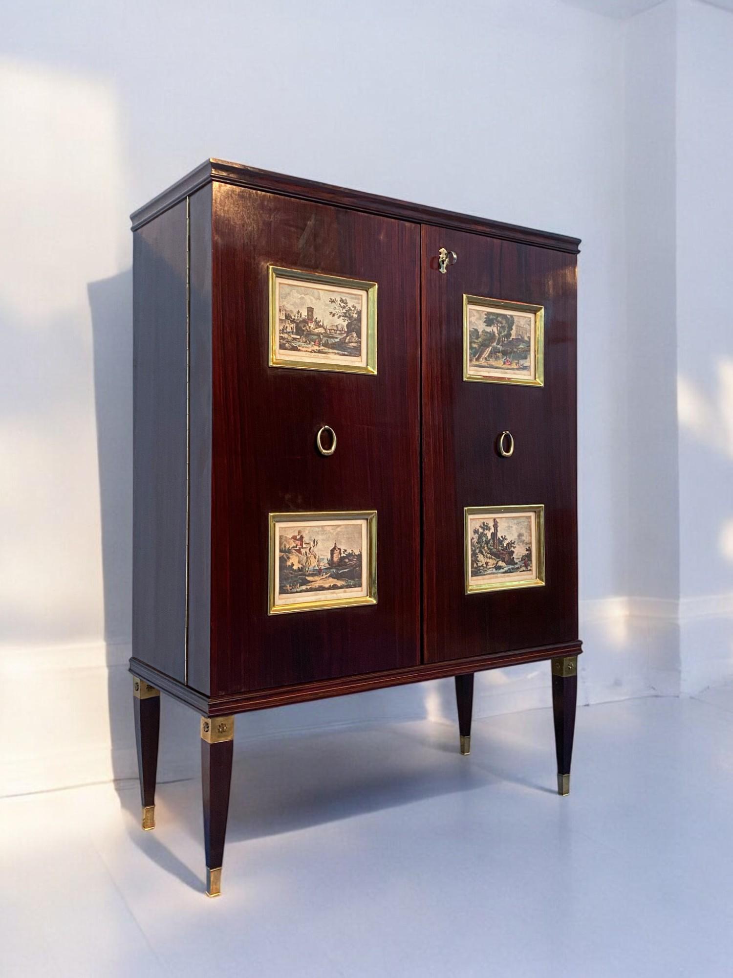 Aparador o mueble bar italiano de mediados de siglo de Paolo Buffa, años 50 Moderno de mediados de siglo en venta