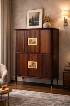 Italian Mid-Century Sideboard or Cabinet Bar with "Grissinato" Design