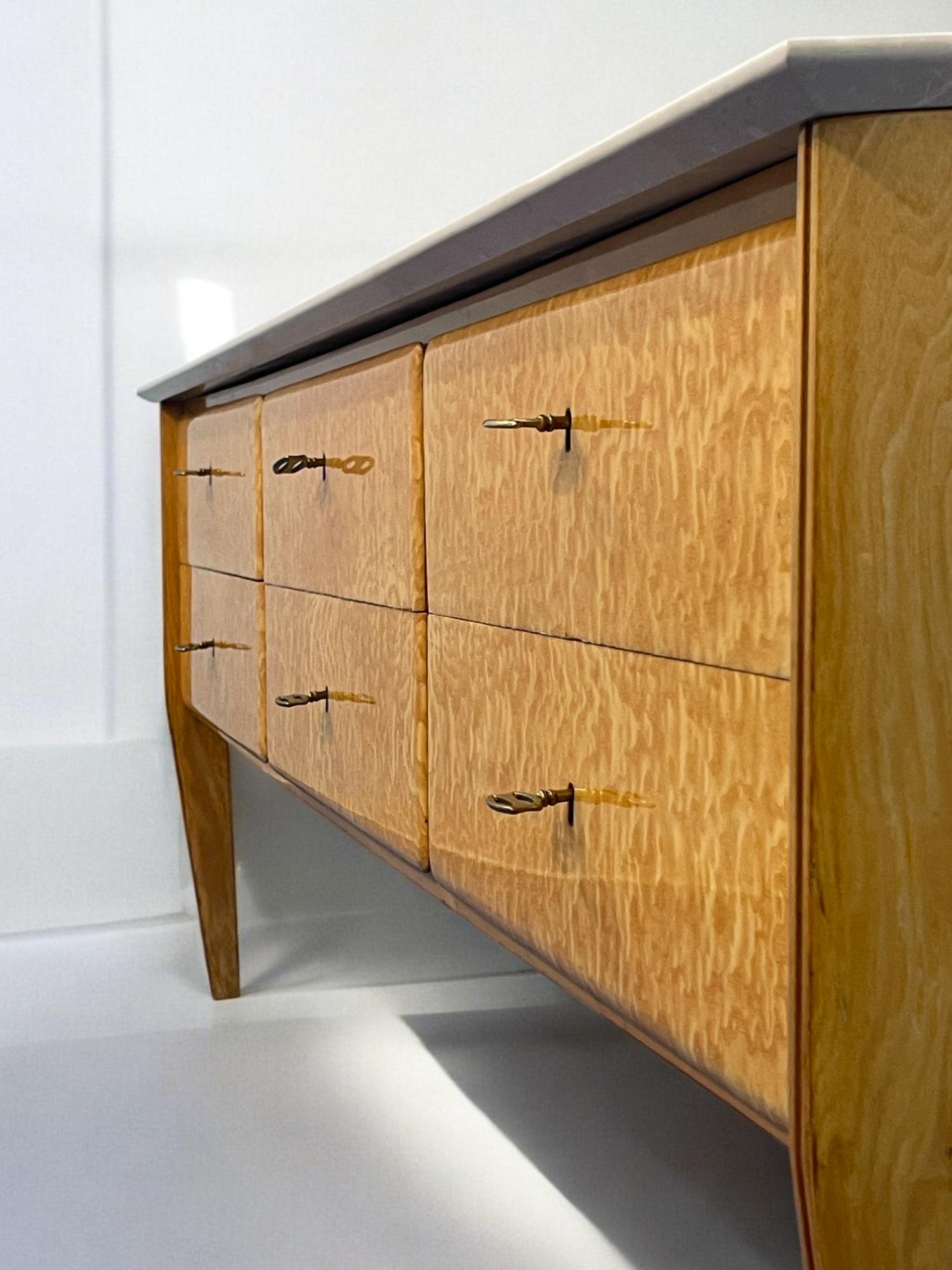Brass Italian Mid Century Sideboard or Chest of drawers attributed to Giò Ponti, 1950s For Sale