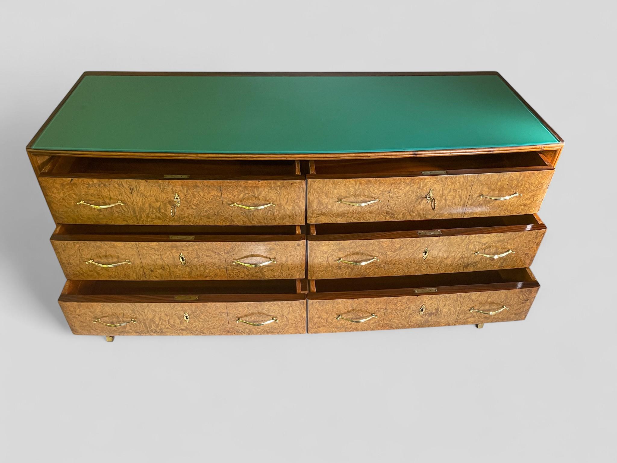 Italian Mid-Century Sideboard or Chest of Drawers in  Maple Root, 1950s For Sale 5