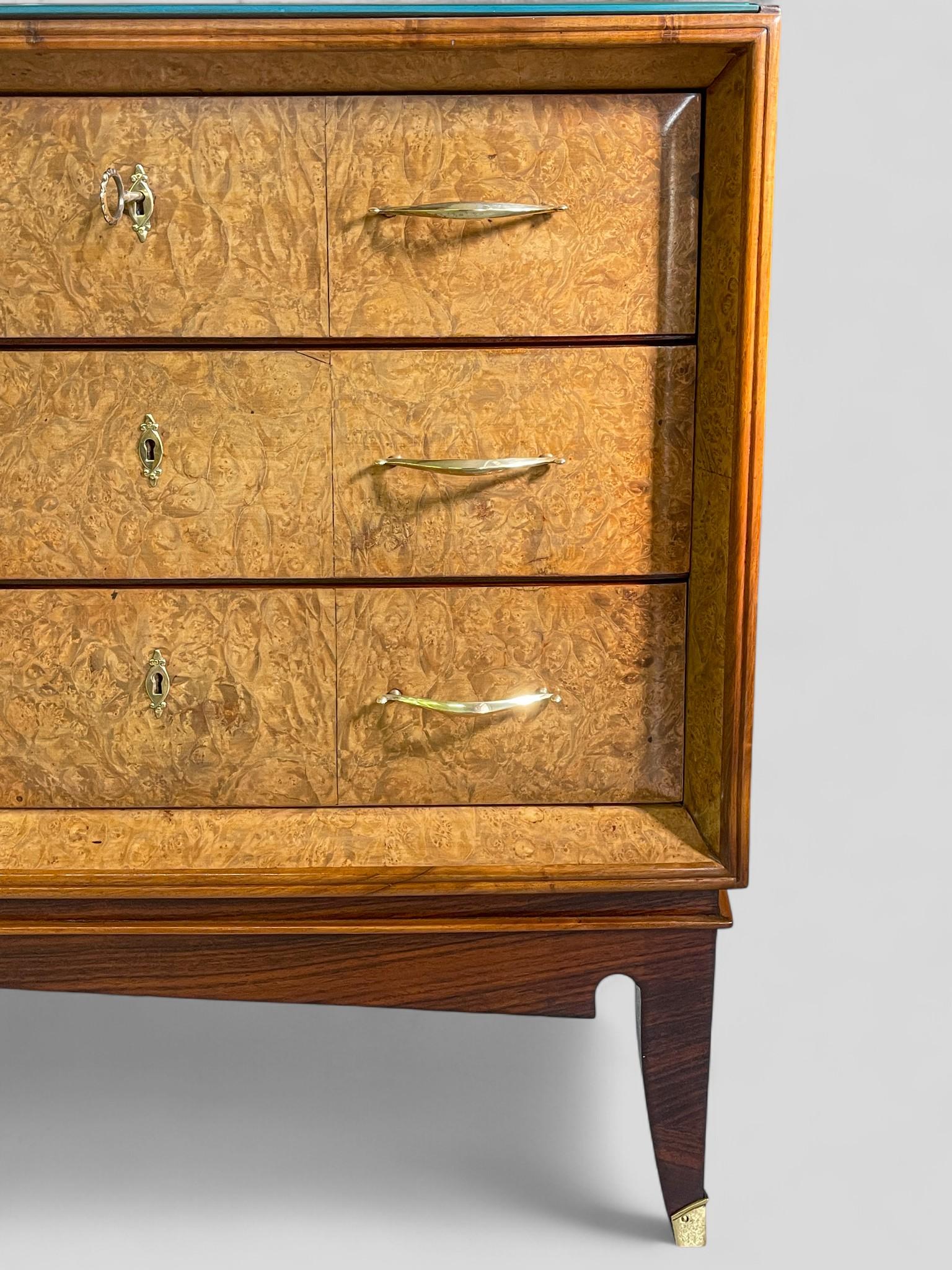 Italian Mid-Century Sideboard or Chest of Drawers in  Maple Root, 1950s For Sale 6