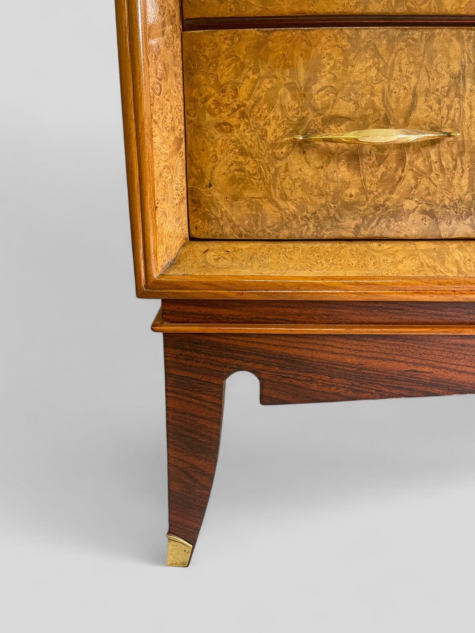 Italian Mid-Century Sideboard or Chest of Drawers in  Maple Root, 1950s For Sale 13